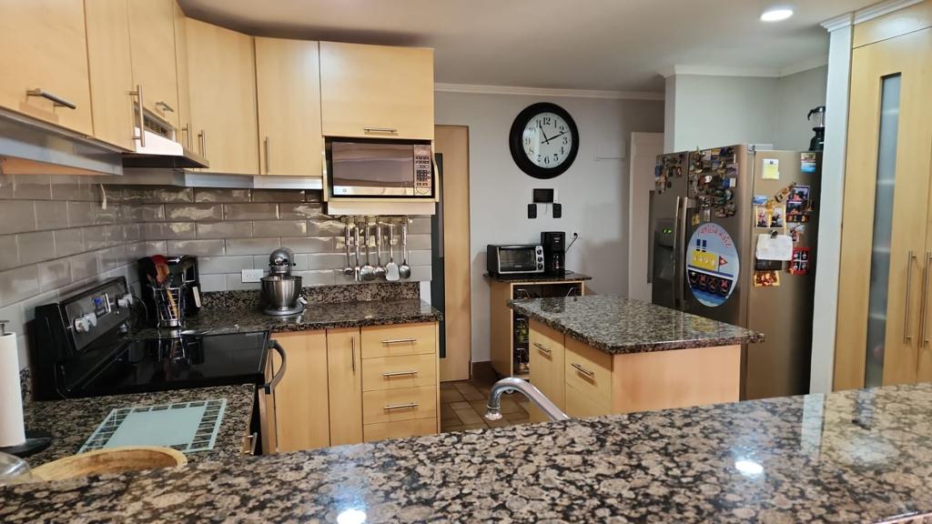 5 bed Single Family Homes For Sale in Curridabat, San Jose - thumb 23