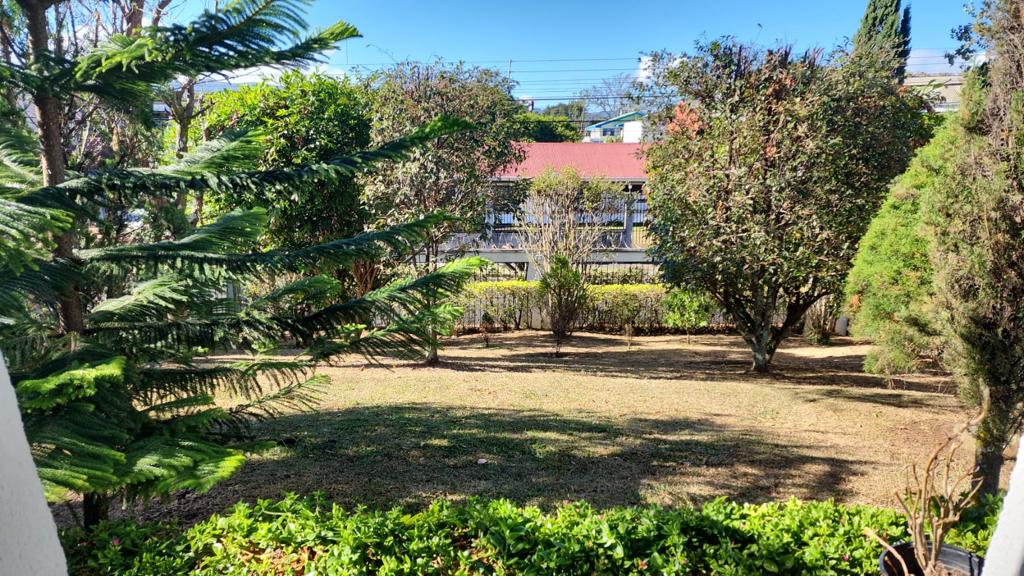 5 bed Single Family Homes For Sale in Curridabat, San Jose - thumb 4