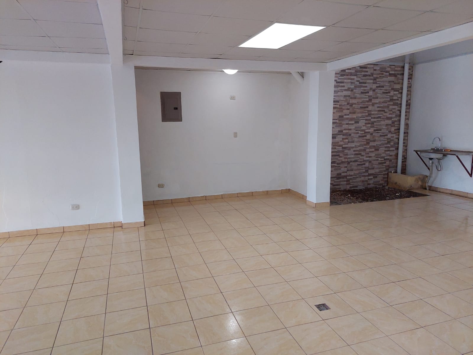 2 bed Commercial For Sale in Curridabat, San Jose - thumb 3