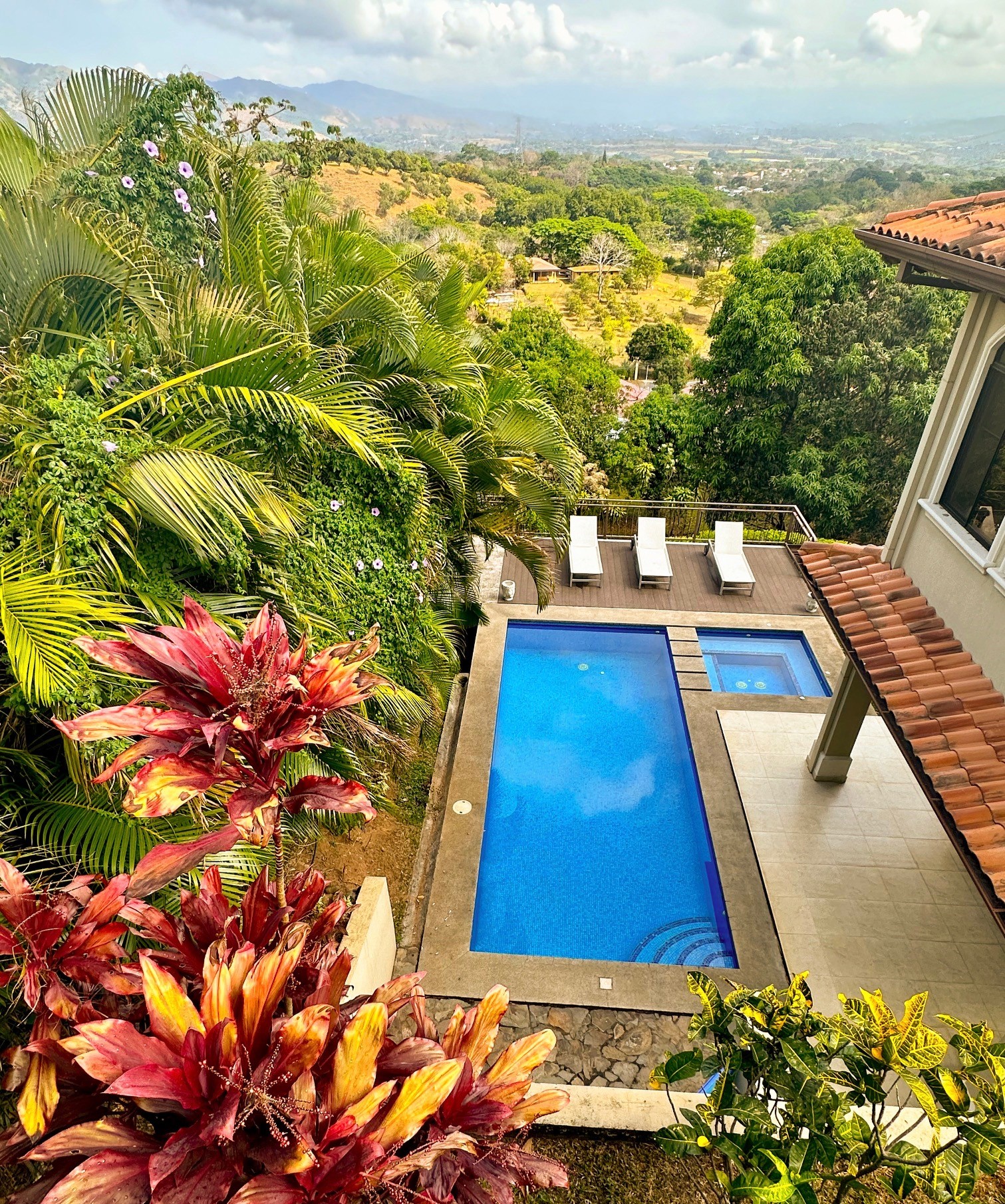 4 bed Single Family Homes For Sale in Atenas, Alajuela - thumb 1