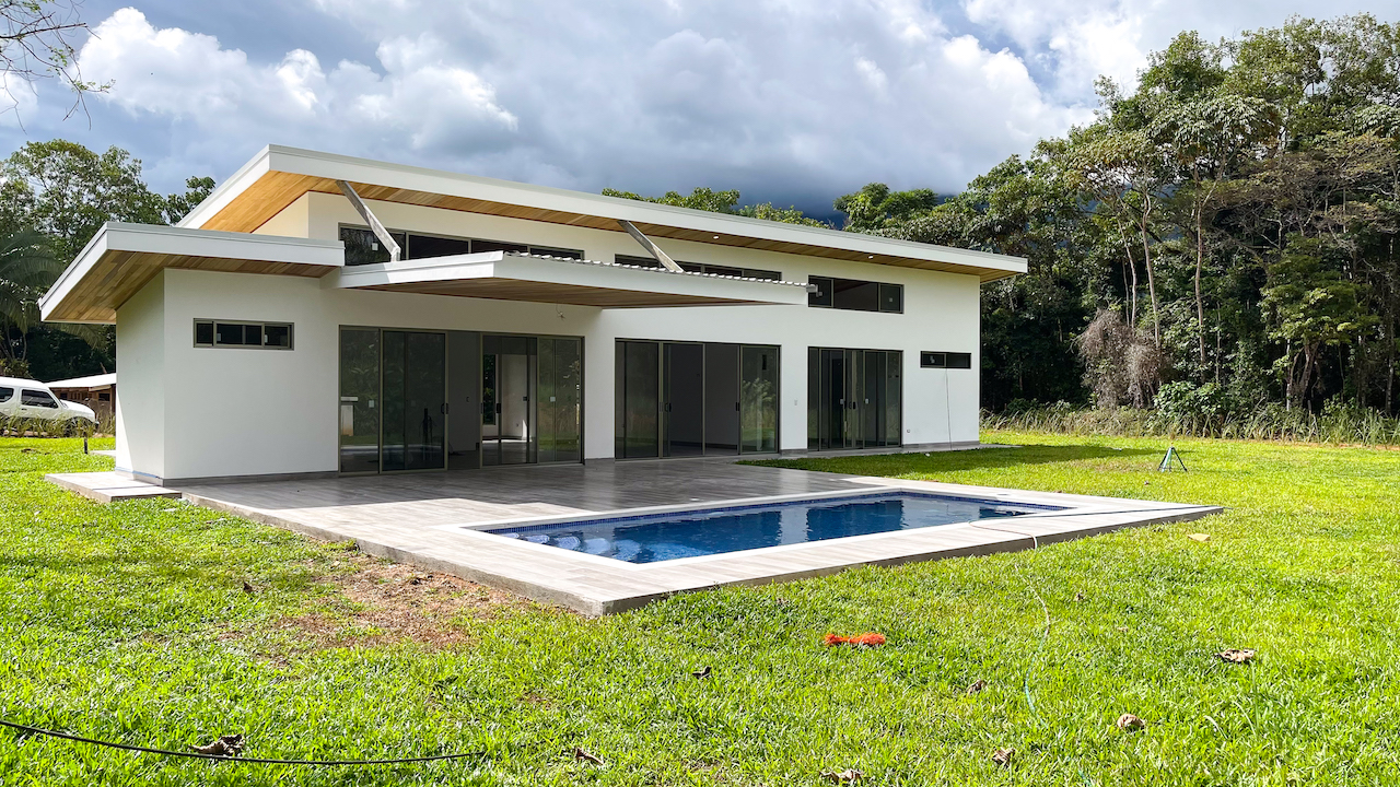 3 bed Single Family Homes For Sale in Ojochal, Puntarenas - thumb 1