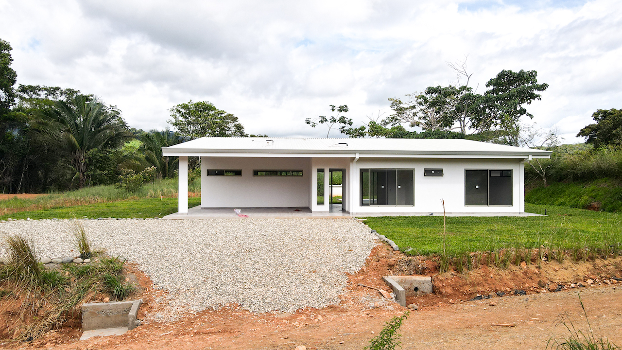 3 bed Single Family Homes For Sale in Ojochal, Puntarenas - thumb 5