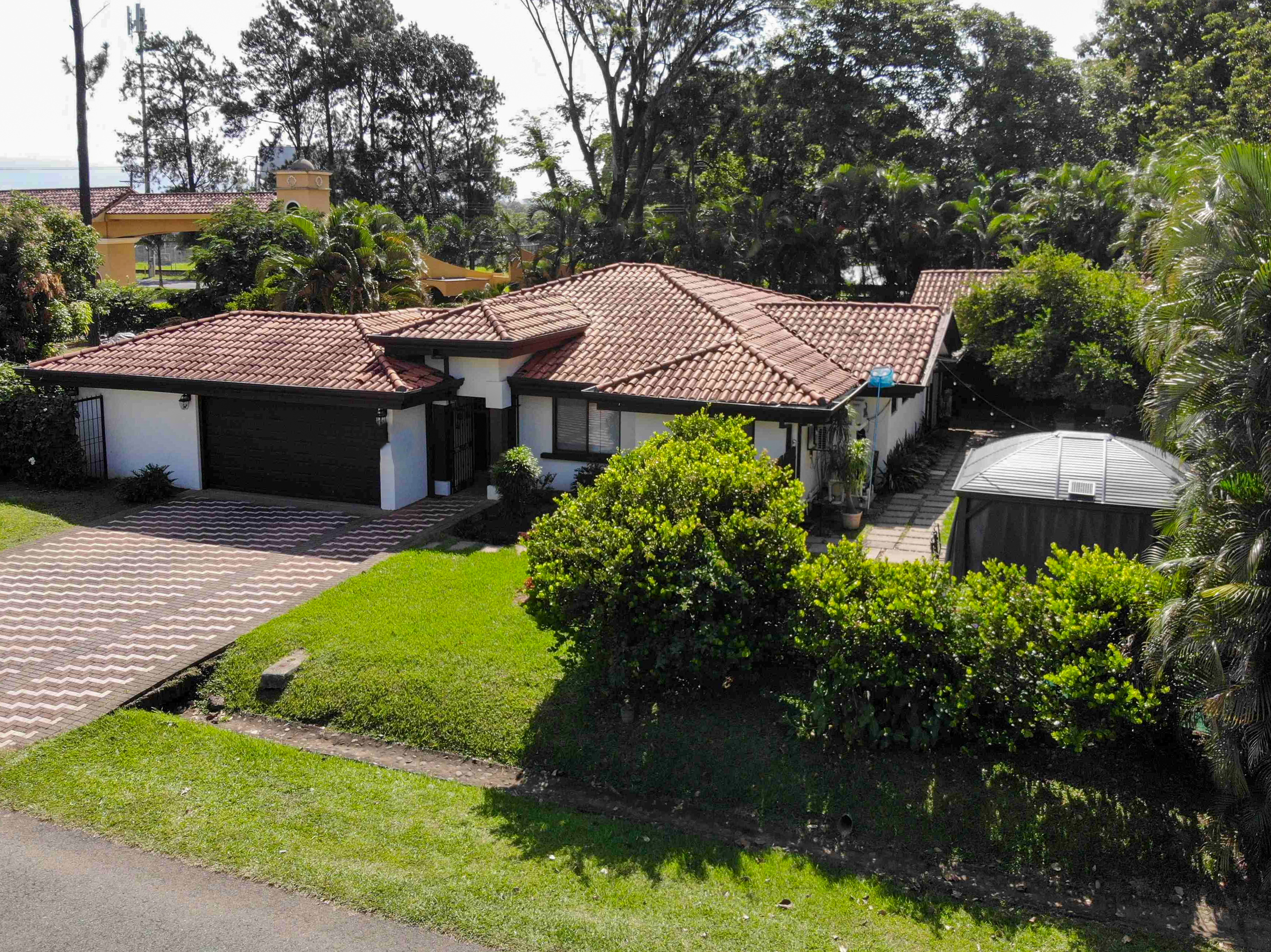 3 bed Single Family Homes For Sale in La Guacima, Alajuela - thumb 7