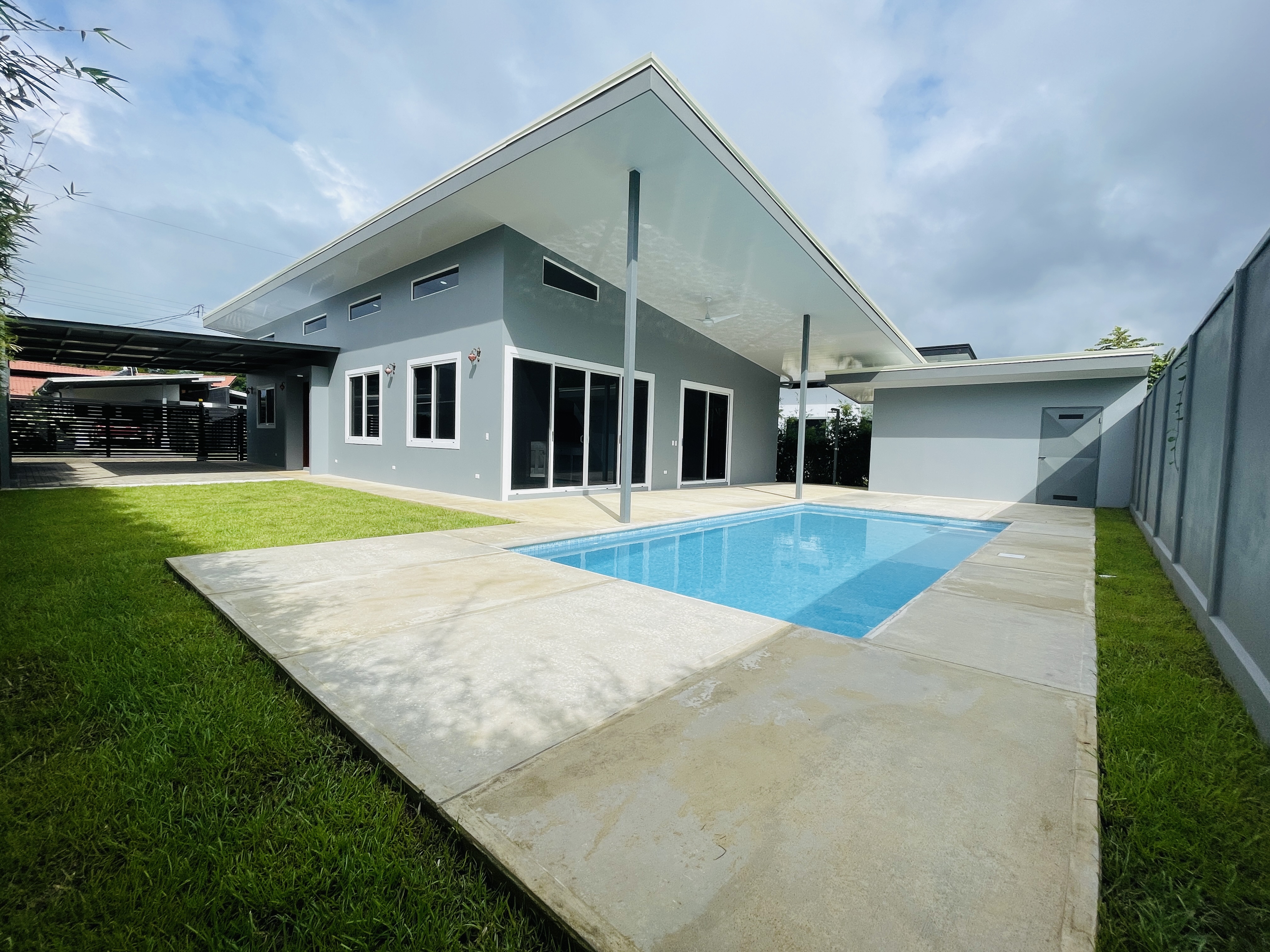 3 bed Single Family Homes For Sale in Uvita, Puntarenas - thumb 1