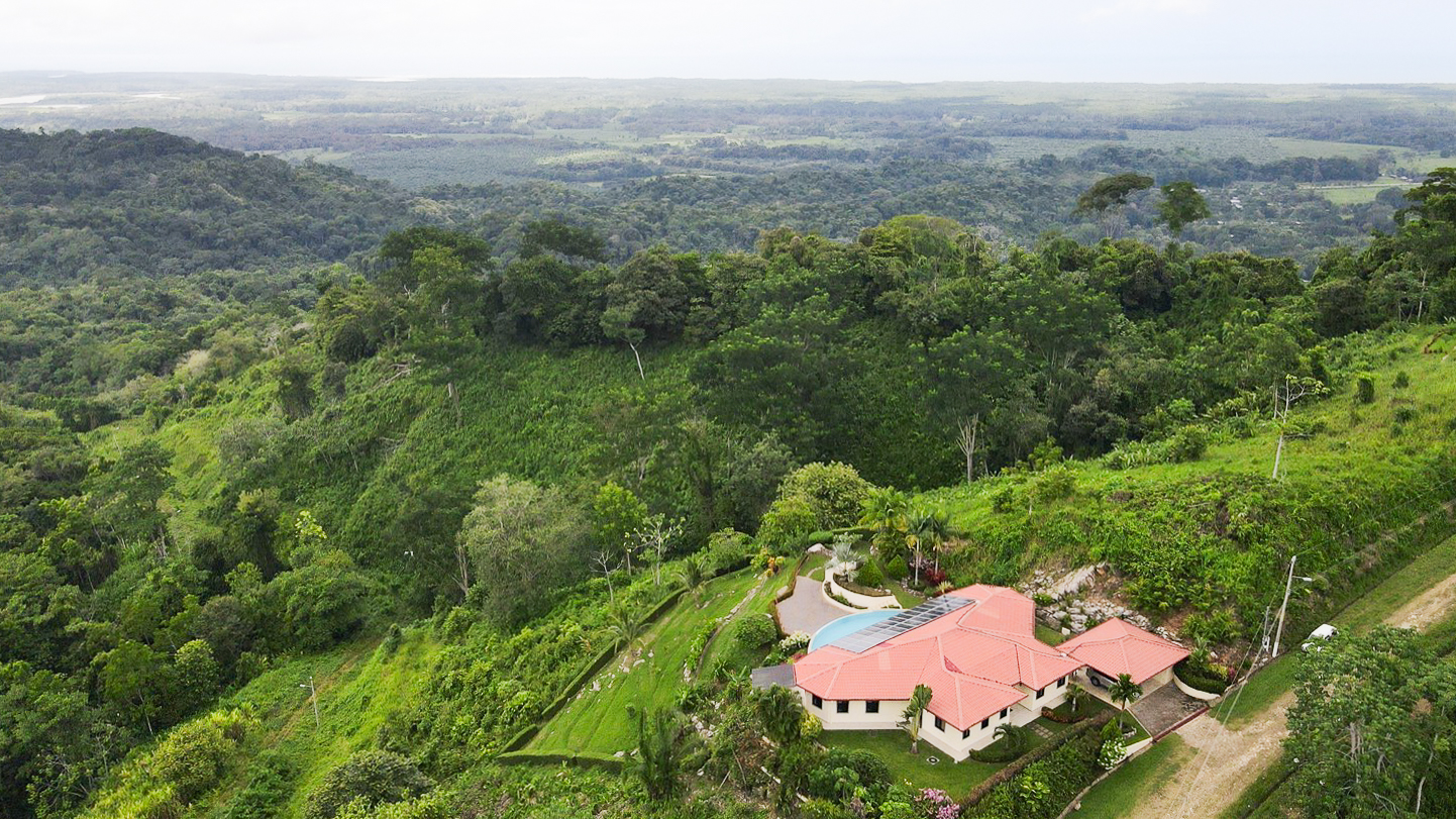 3 bed Single Family Homes For Sale in Ojochal, Puntarenas - thumb 1