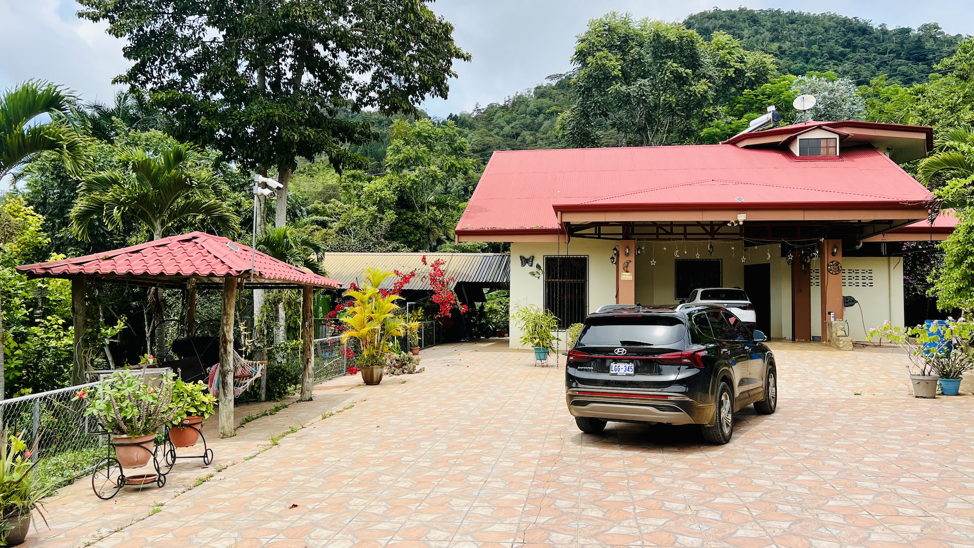 3 bed Single Family Homes For Sale in Perez Zeledon, San Jose - thumb 1