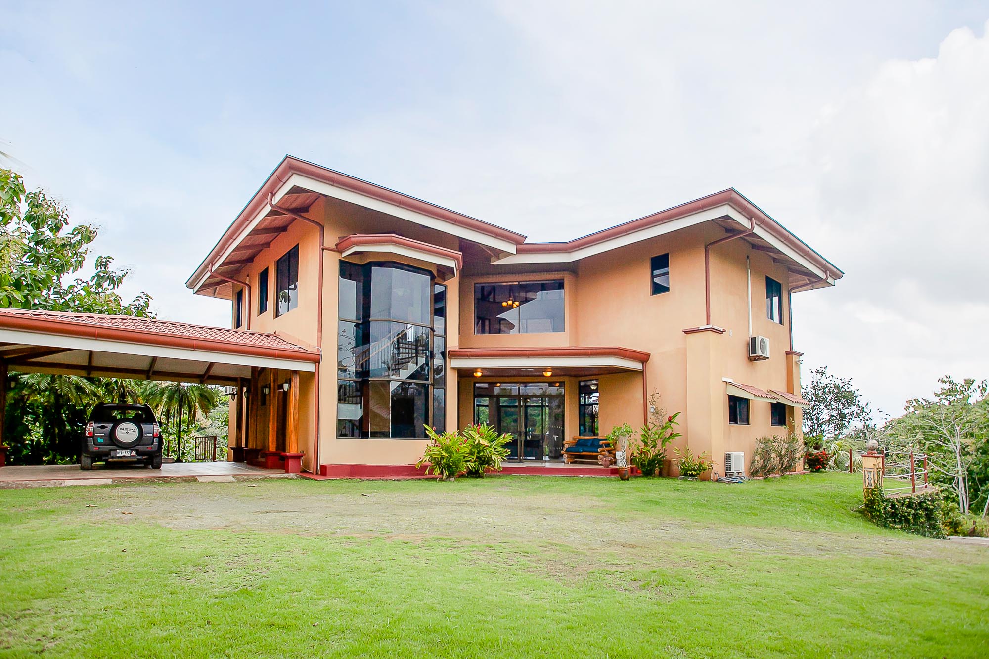 7 bed Single Family Homes For Sale in Manuel Antonio, Puntarenas - thumb 3