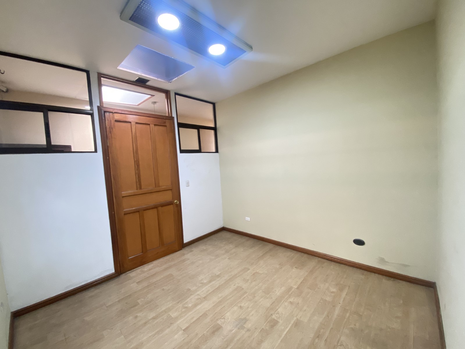 4 bed Commercial For Sale in San Jose, San Jose - thumb 8