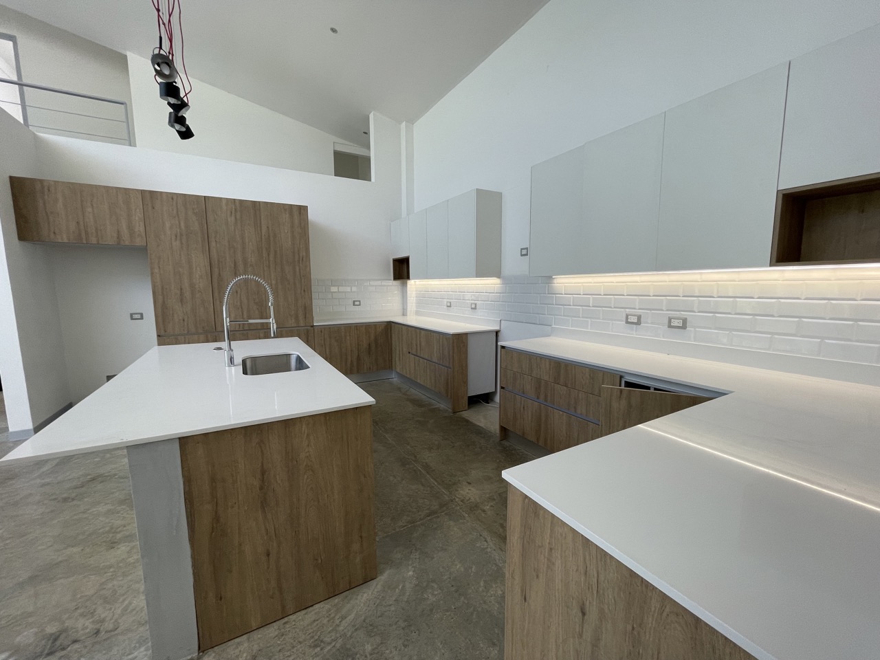 3 bed Single Family Homes For Sale in Piedades, San Jose - thumb 13