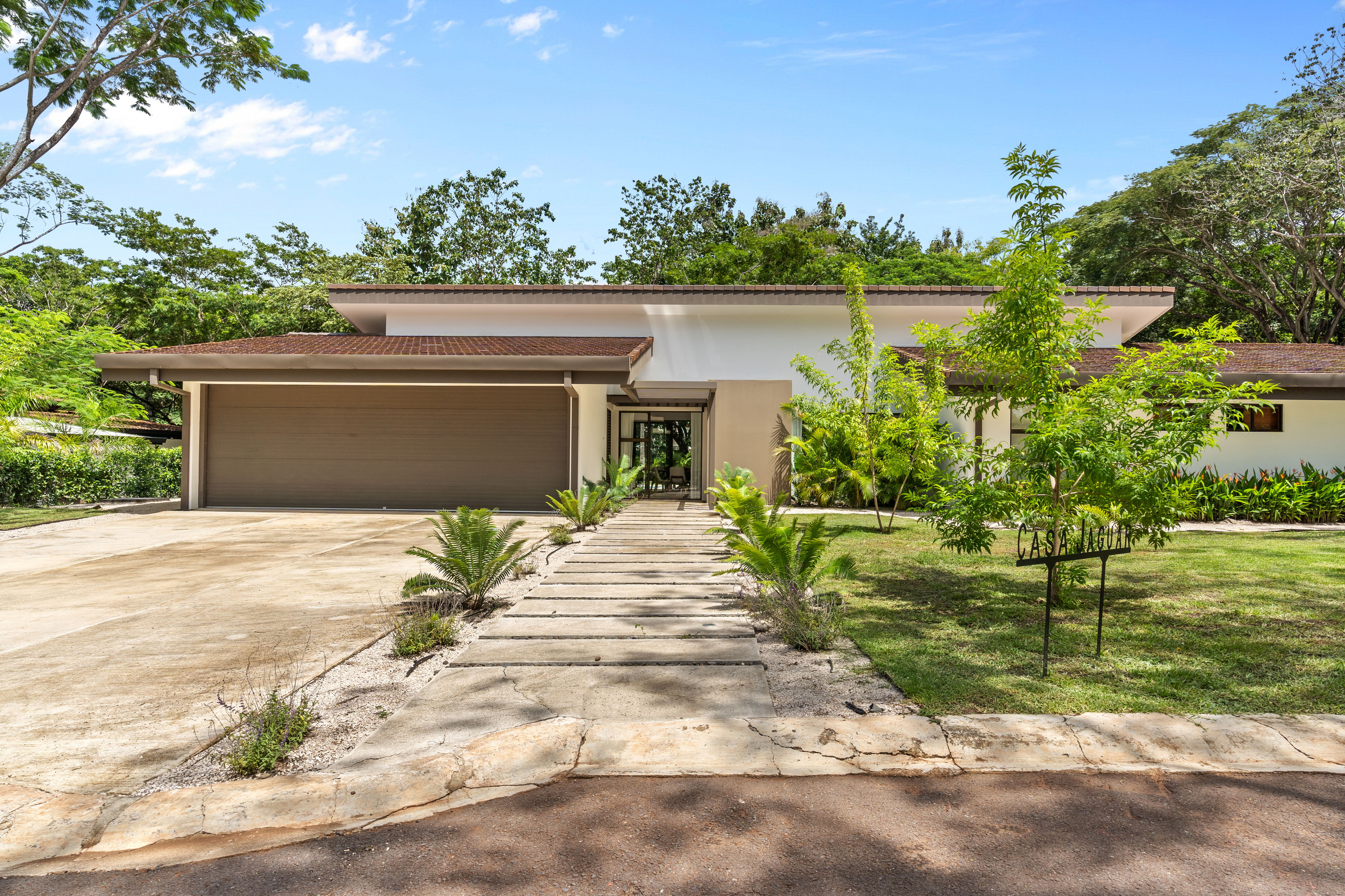 3 bed Single Family Homes For Sale in Tamarindo, Guanacaste - thumb 26