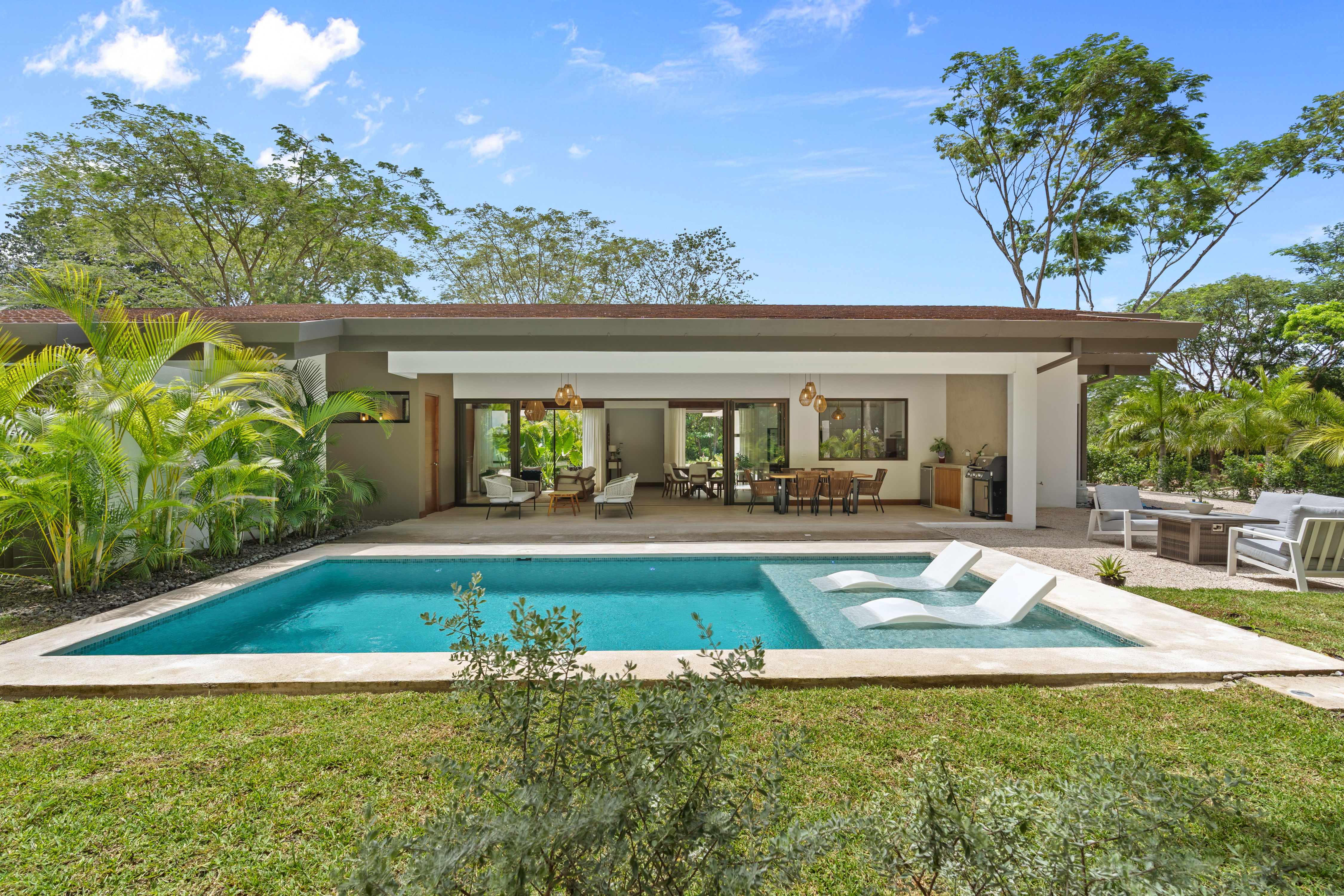 3 bed Single Family Homes For Sale in Tamarindo, Guanacaste - thumb 1