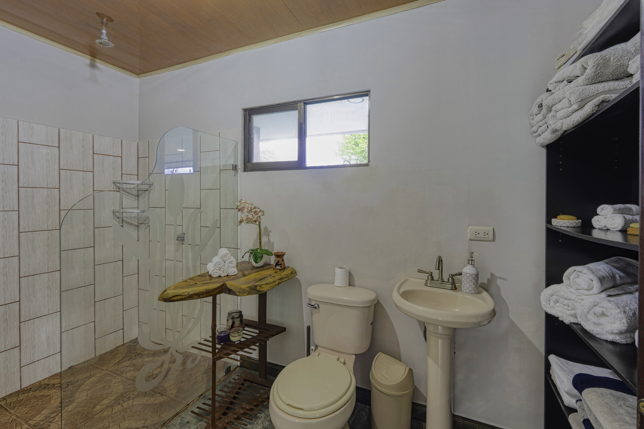 2 bed Single Family Homes For Sale in Dominical, Puntarenas - thumb 17