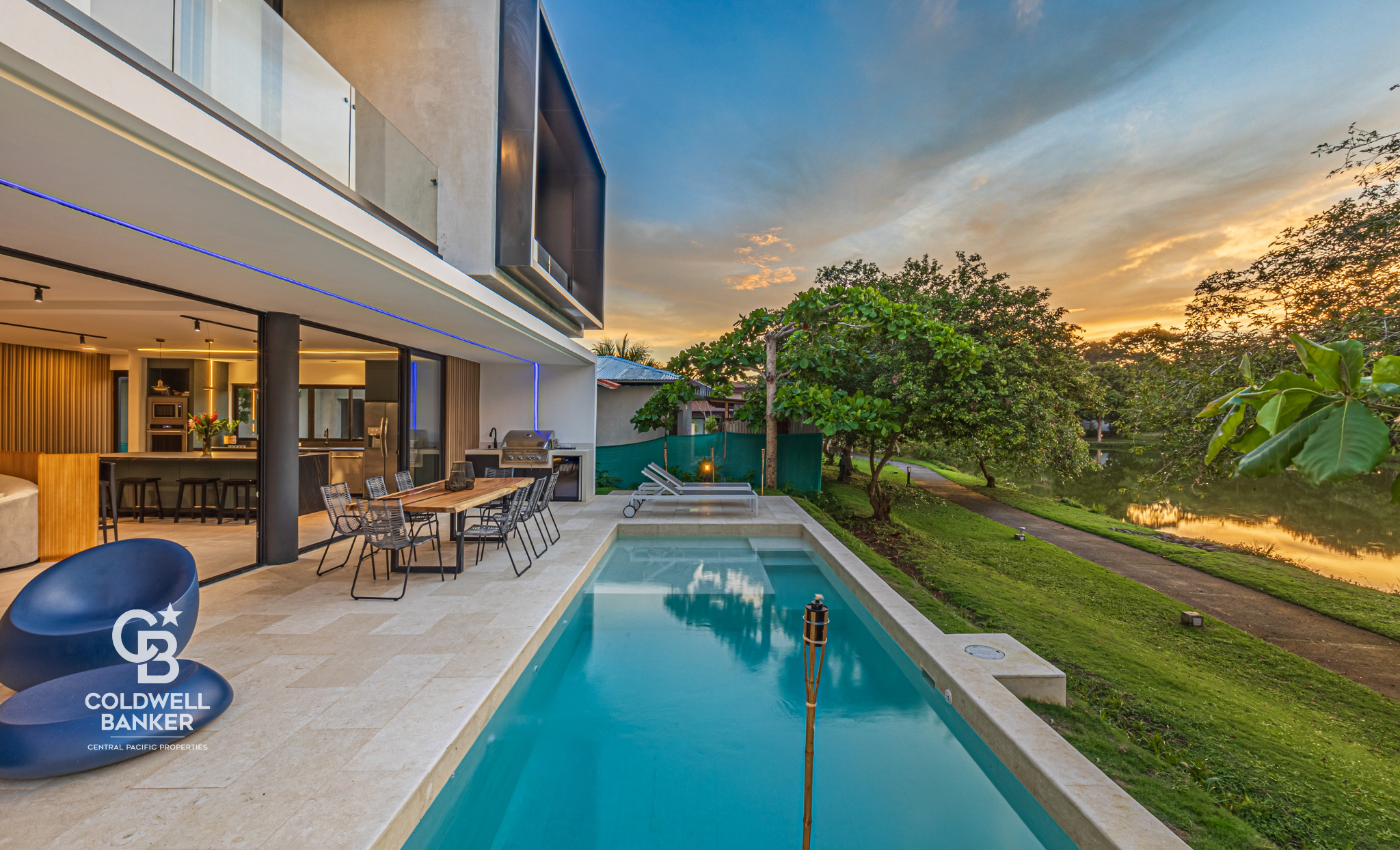 4 bed Single Family Homes For Sale in Playa Hermosa, Puntarenas - thumb 1