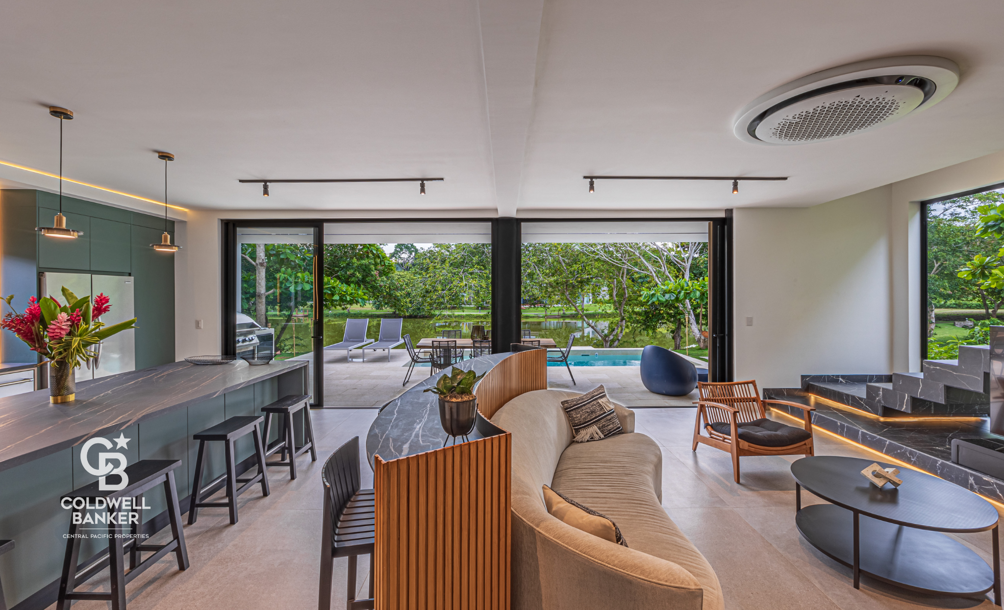 4 bed Single Family Homes For Sale in Playa Hermosa, Puntarenas - thumb 4