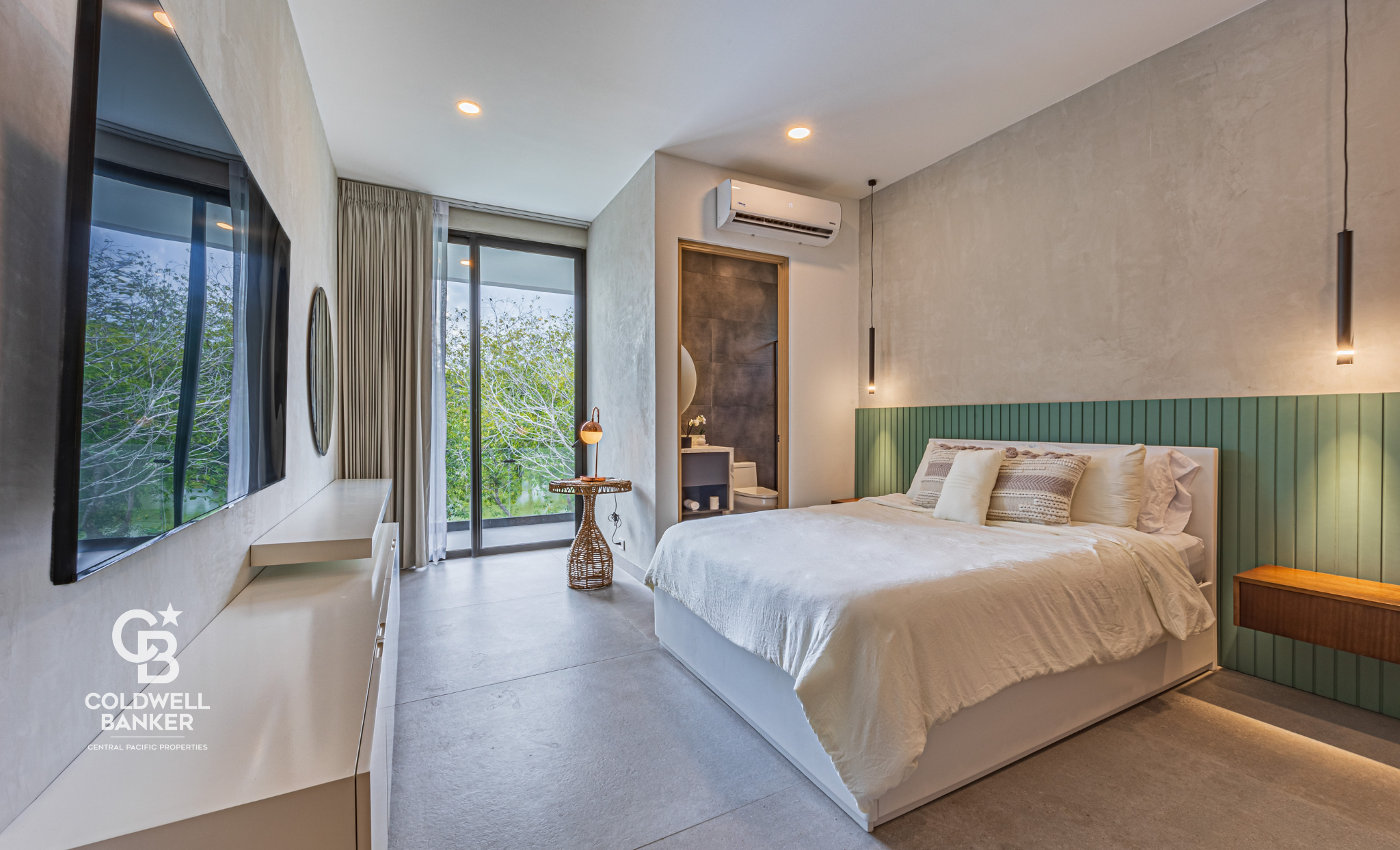 4 bed Single Family Homes For Sale in Playa Hermosa, Puntarenas - thumb 11