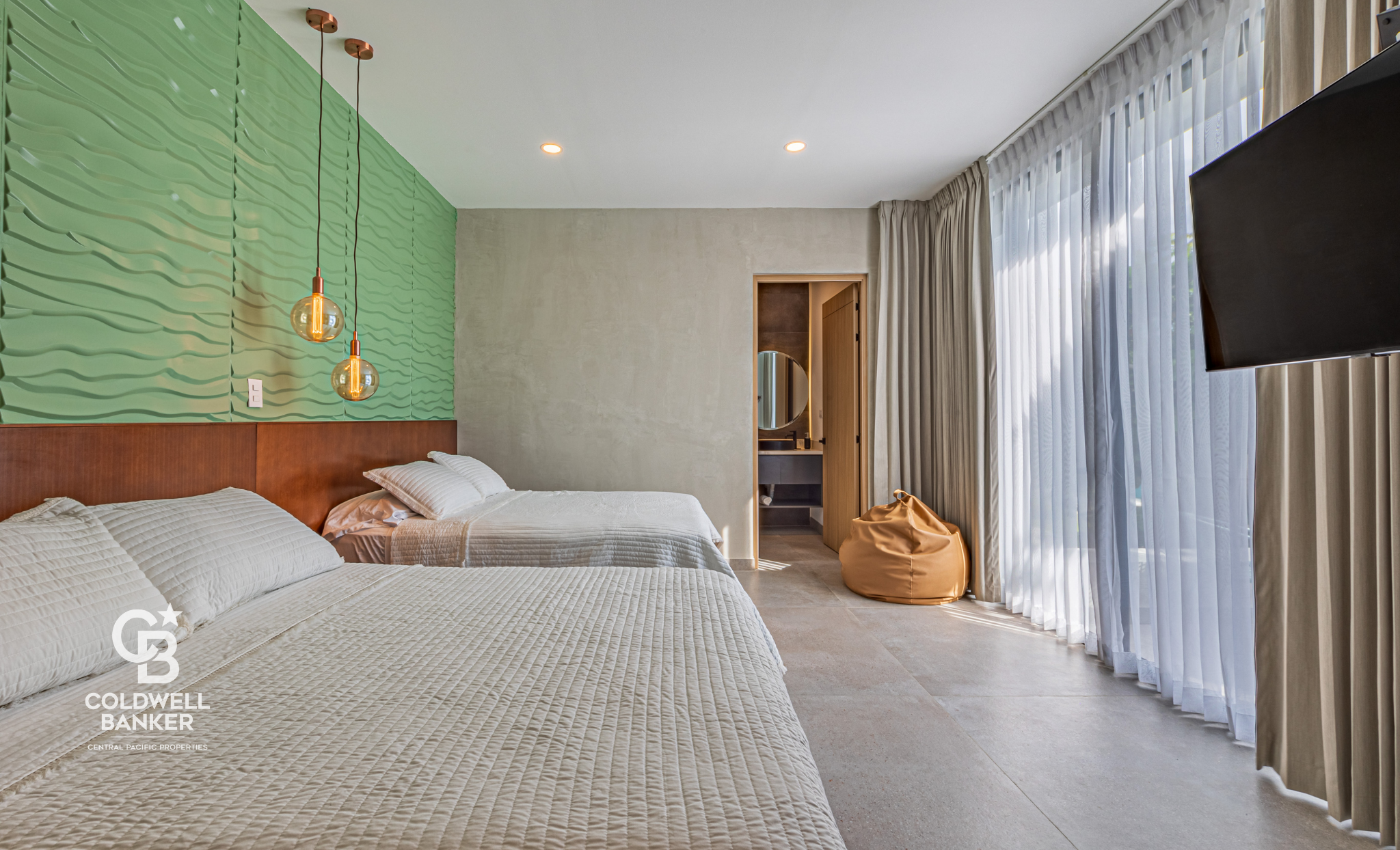 4 bed Single Family Homes For Sale in Playa Hermosa, Puntarenas - thumb 6