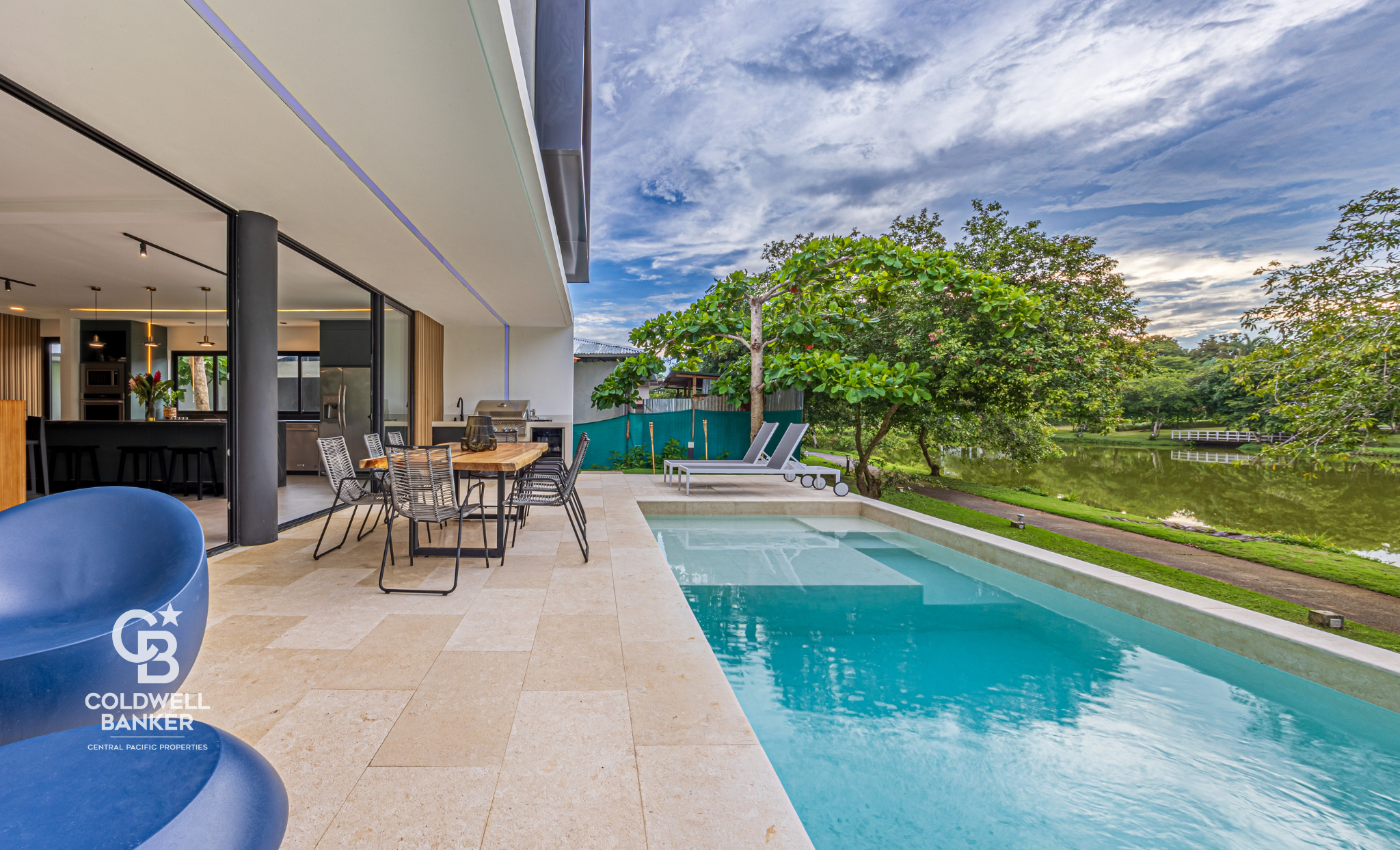 4 bed Single Family Homes For Sale in Playa Hermosa, Puntarenas - thumb 2