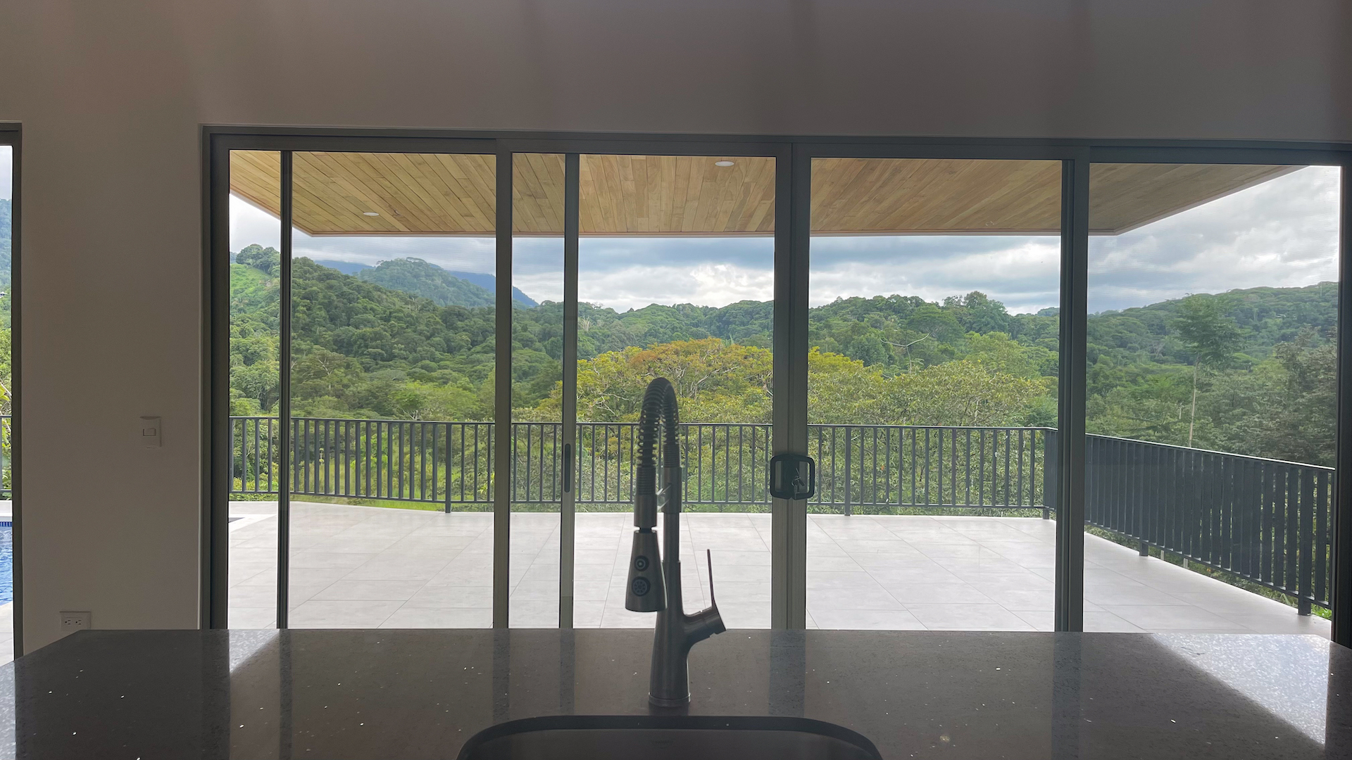 3 bed Single Family Homes For Sale in Ojochal, Puntarenas - thumb 15