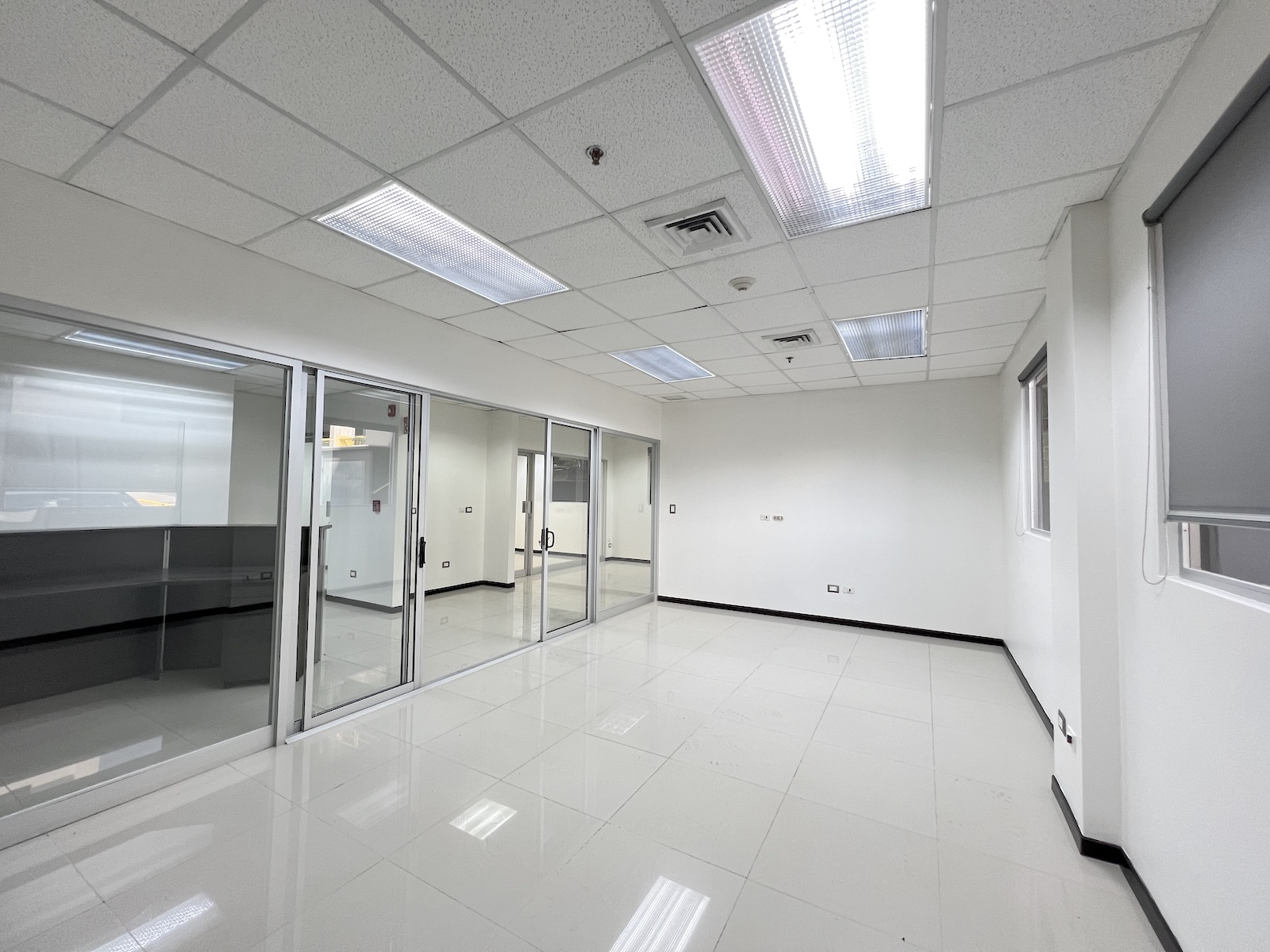 4 bed Commercial For Rent in Escazu, San Jose - thumb 10