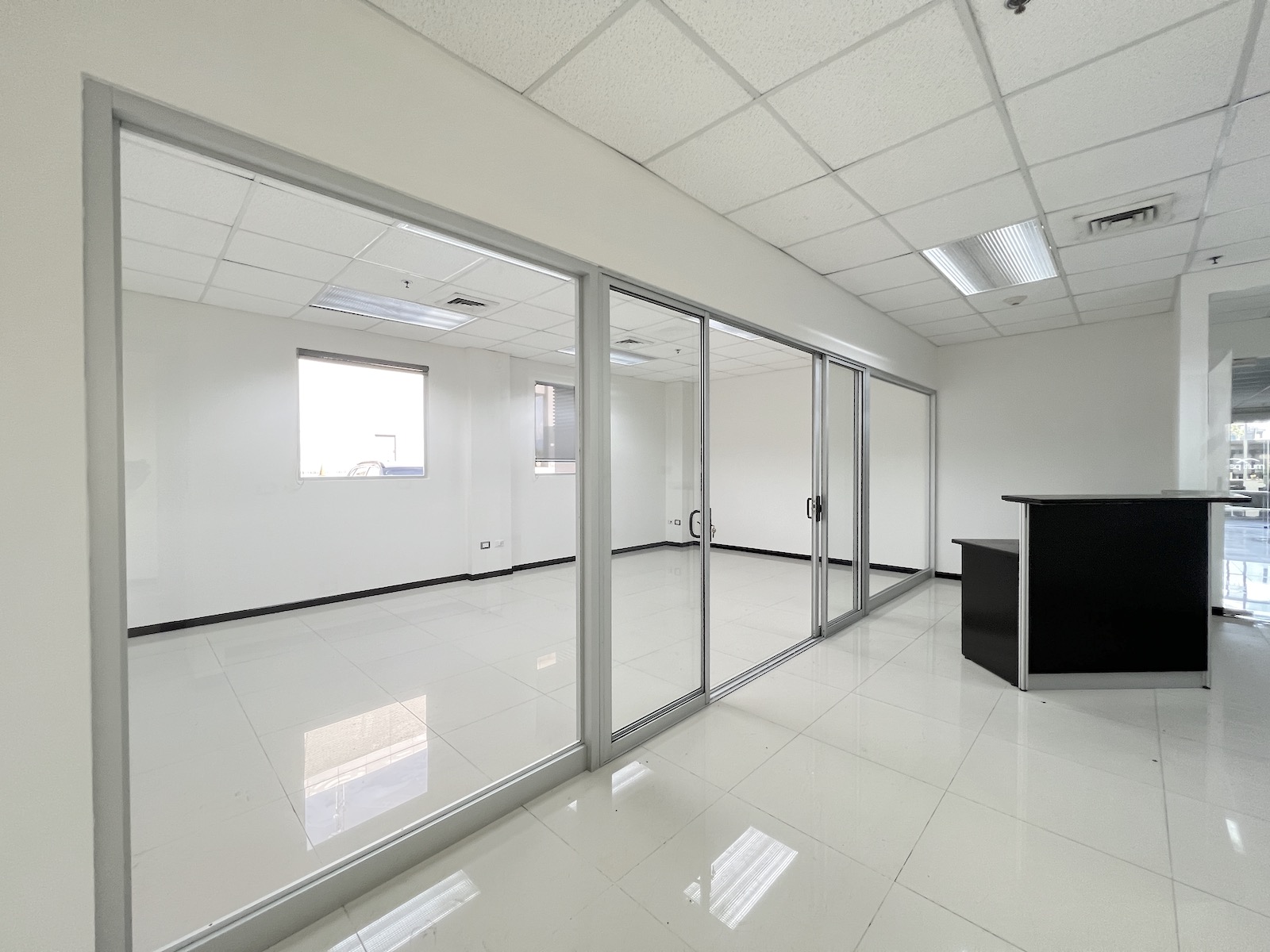 4 bed Commercial For Rent in Escazu, San Jose - thumb 3