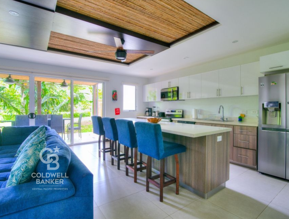 4 bed Single Family Homes For Sale in Jaco, Puntarenas - thumb 2