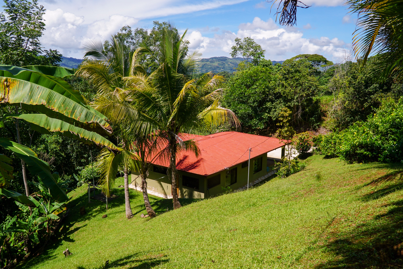 3 bed Single Family Homes For Sale in Perez Zeledon, San Jose - thumb 2