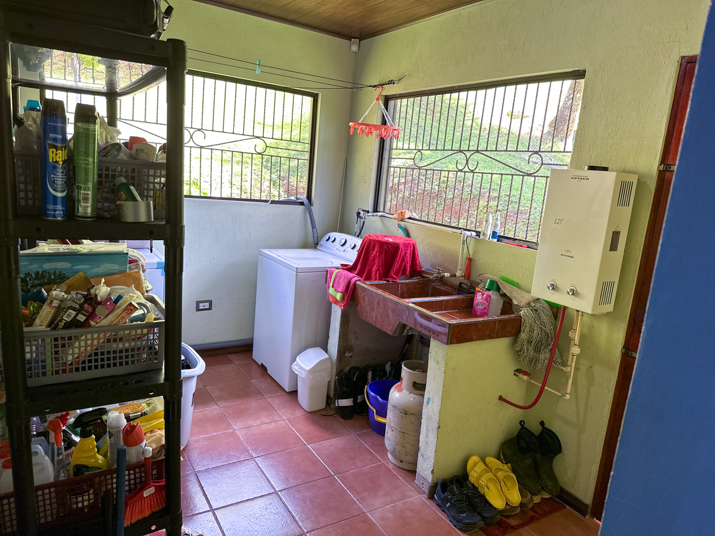 3 bed Single Family Homes For Sale in Perez Zeledon, San Jose - thumb 18