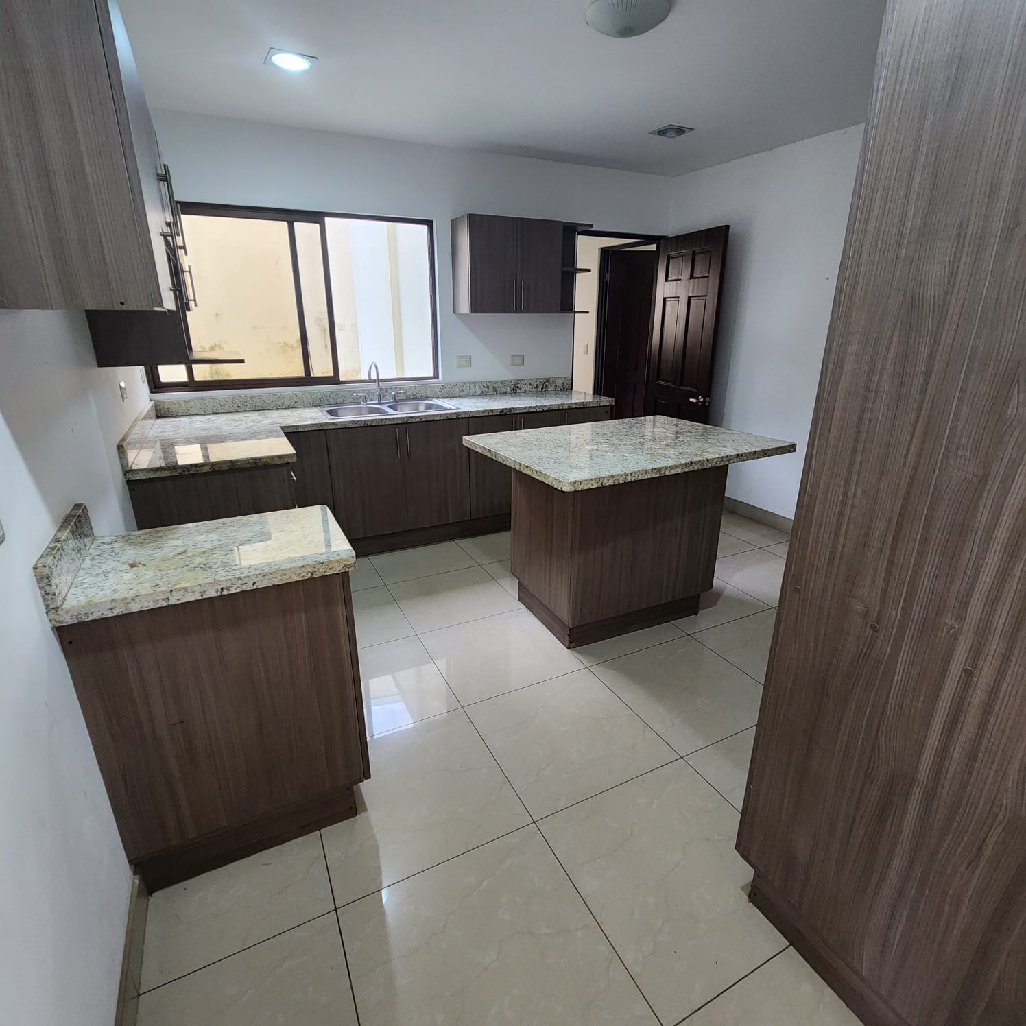4 bed Condo For Sale in Granadilla, San Jose - thumb 22