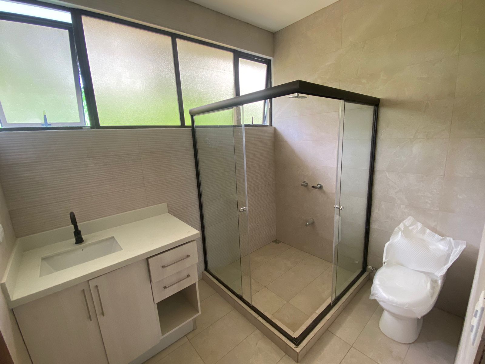 4 bed Condo For Rent in Granadilla, San Jose - thumb 12