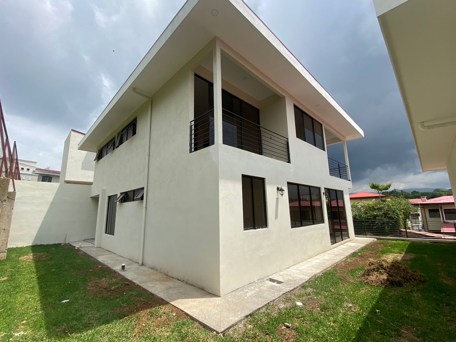 4 bed Condo For Rent in Granadilla, San Jose - thumb 8