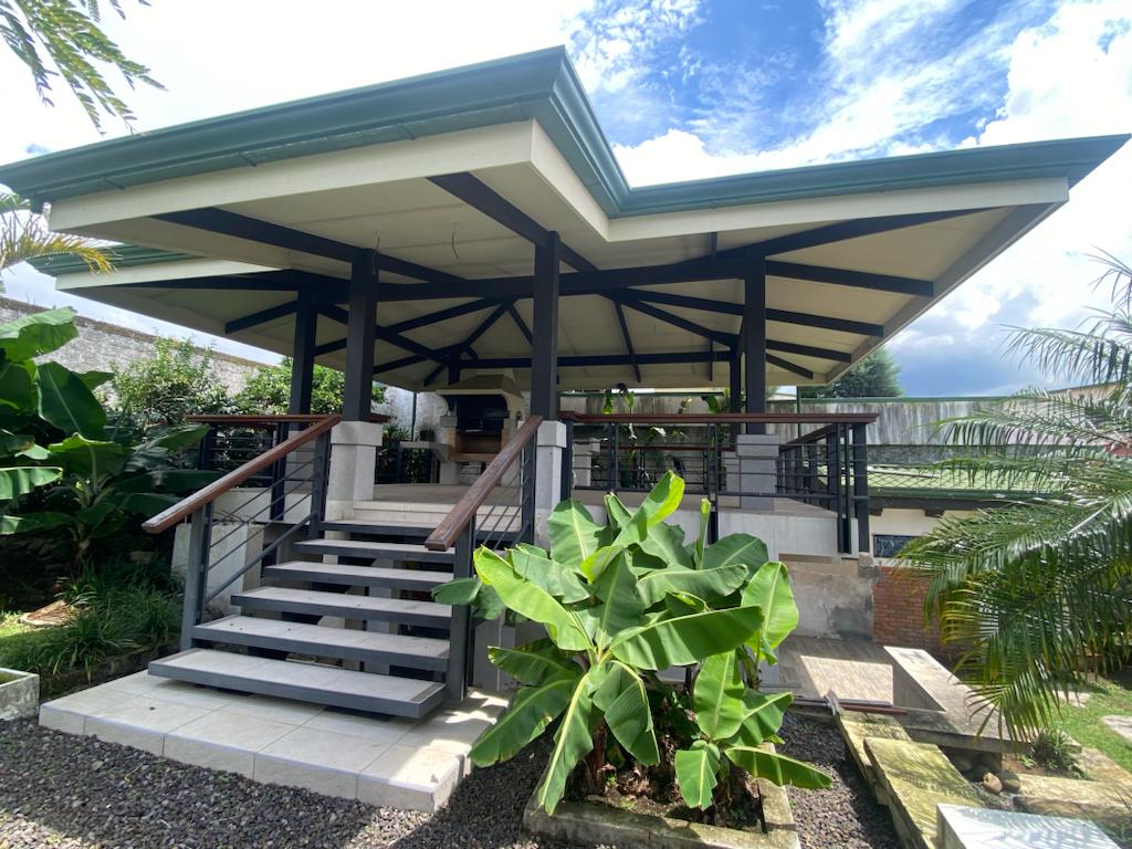 3 bed Single Family Homes For Sale in Curridabat, San Jose - thumb 3