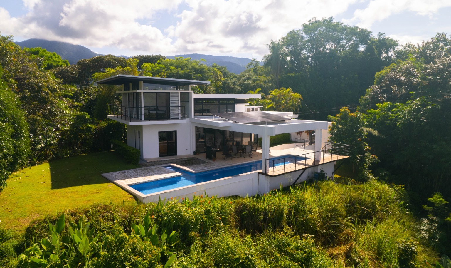 3 bed Single Family Homes For Sale in Ojochal, Puntarenas - thumb 3