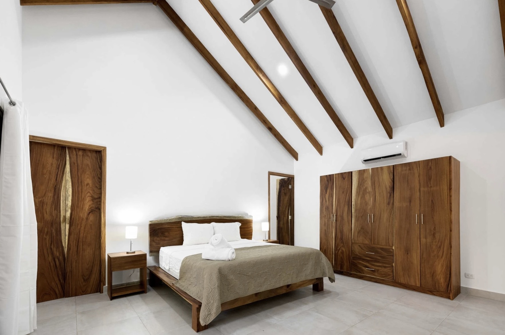 4 bed Single Family Homes For Sale in Avellanas, Guanacaste - thumb 14