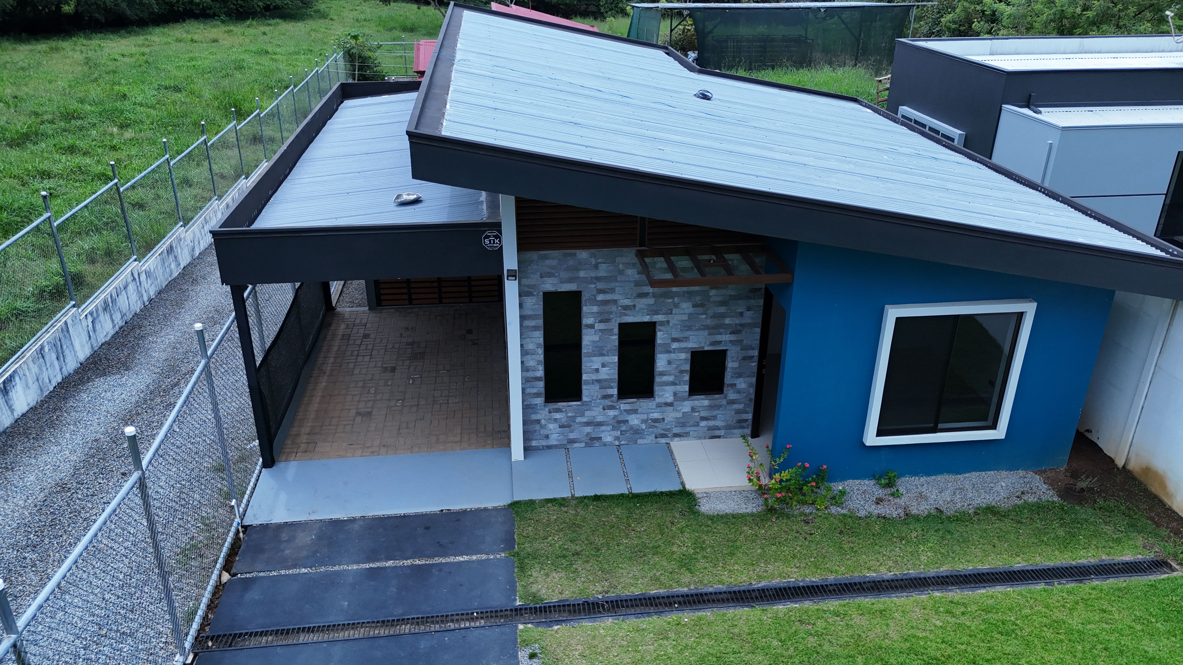 2 bed Single Family Homes For Sale in Perez Zeledon, San Jose - thumb 4