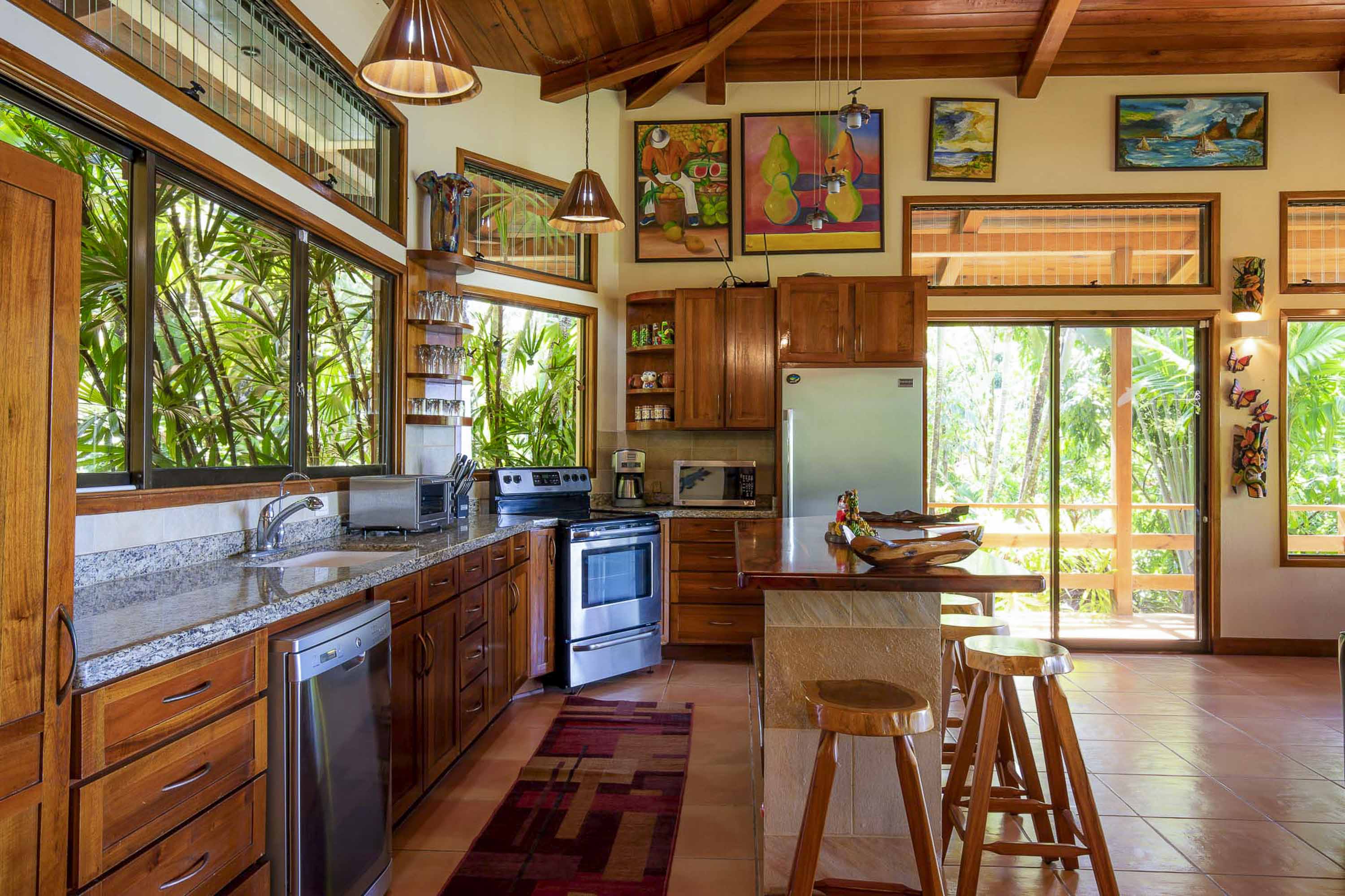 6 bed Single Family Homes For Sale in Dominical, Puntarenas - thumb 7