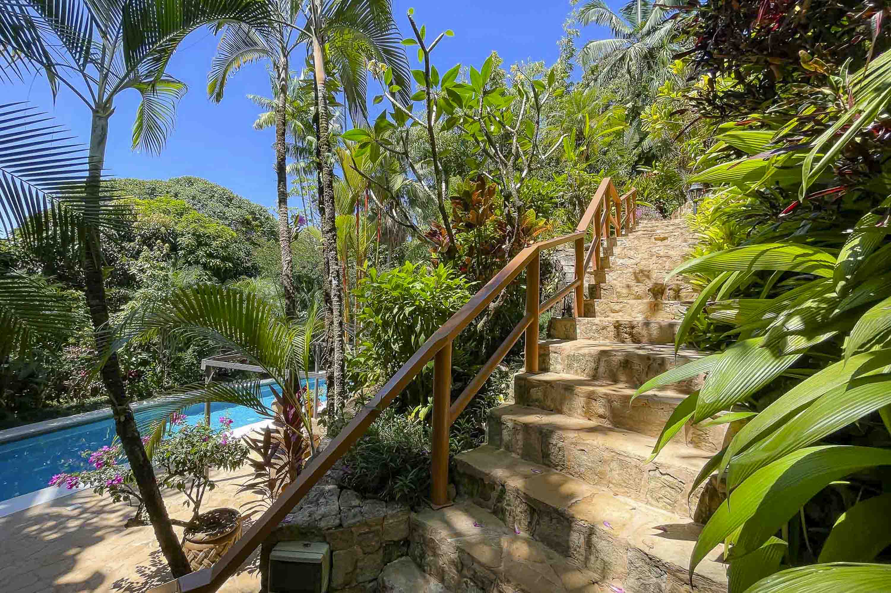 6 bed Single Family Homes For Sale in Dominical, Puntarenas - thumb 15