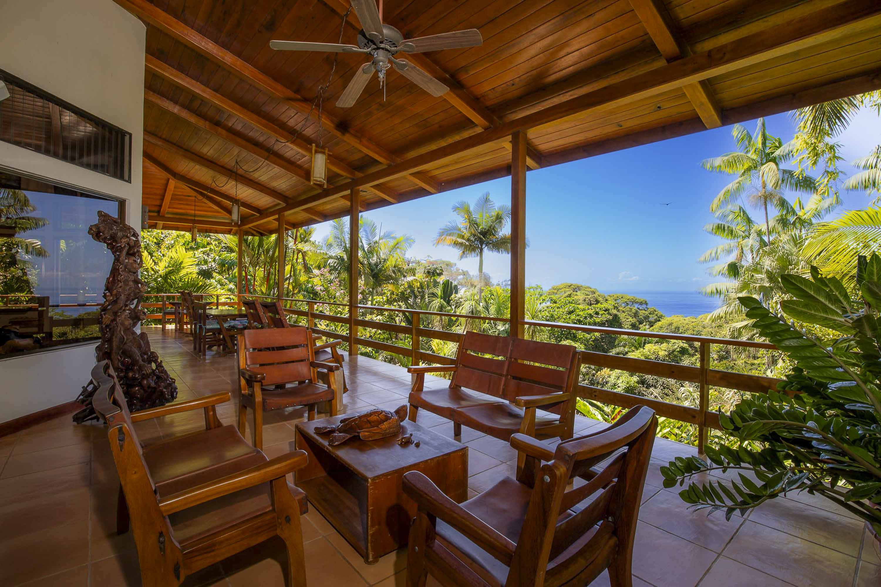 6 bed Single Family Homes For Sale in Dominical, Puntarenas - thumb 3