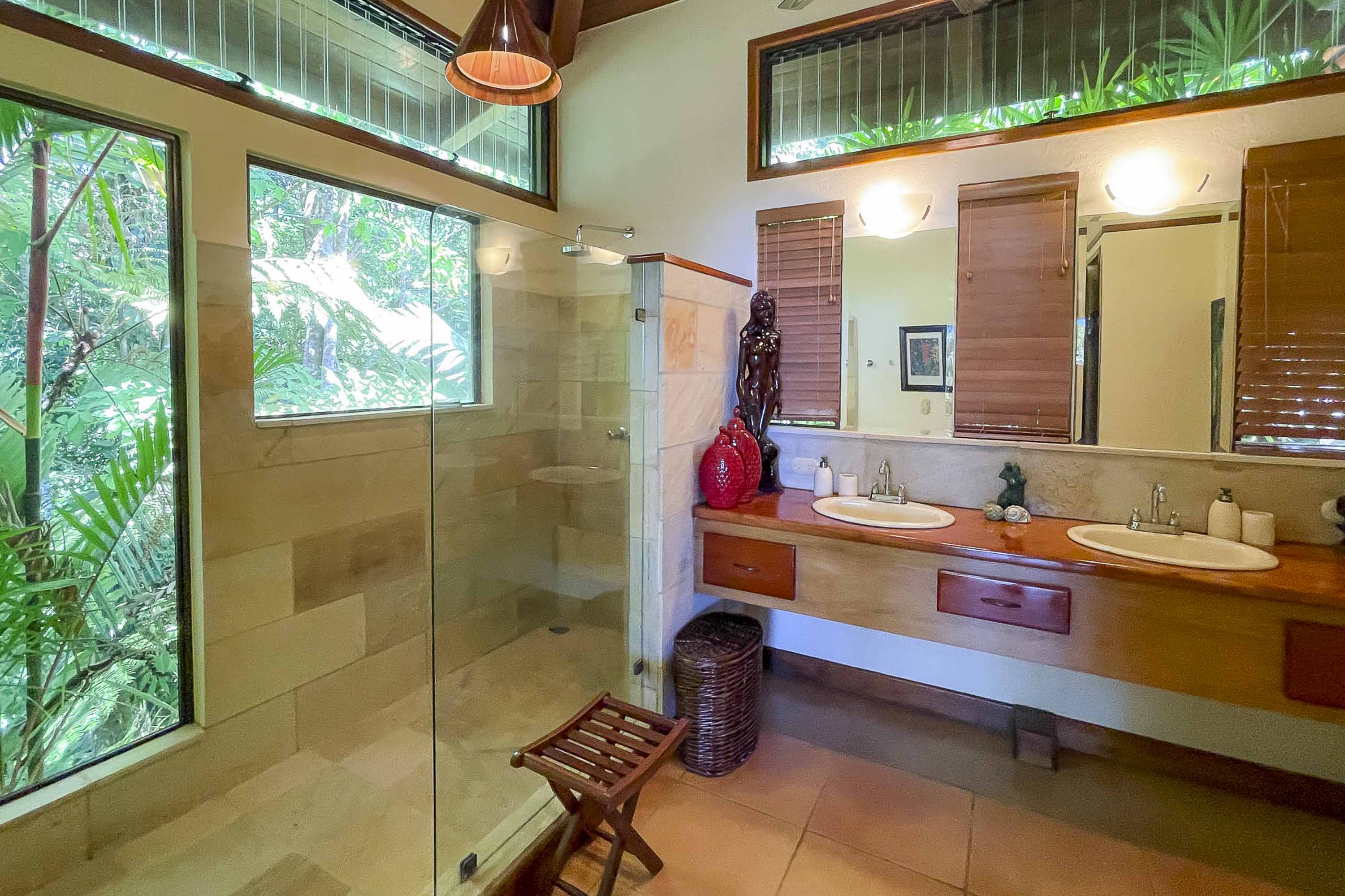 6 bed Single Family Homes For Sale in Dominical, Puntarenas - thumb 29