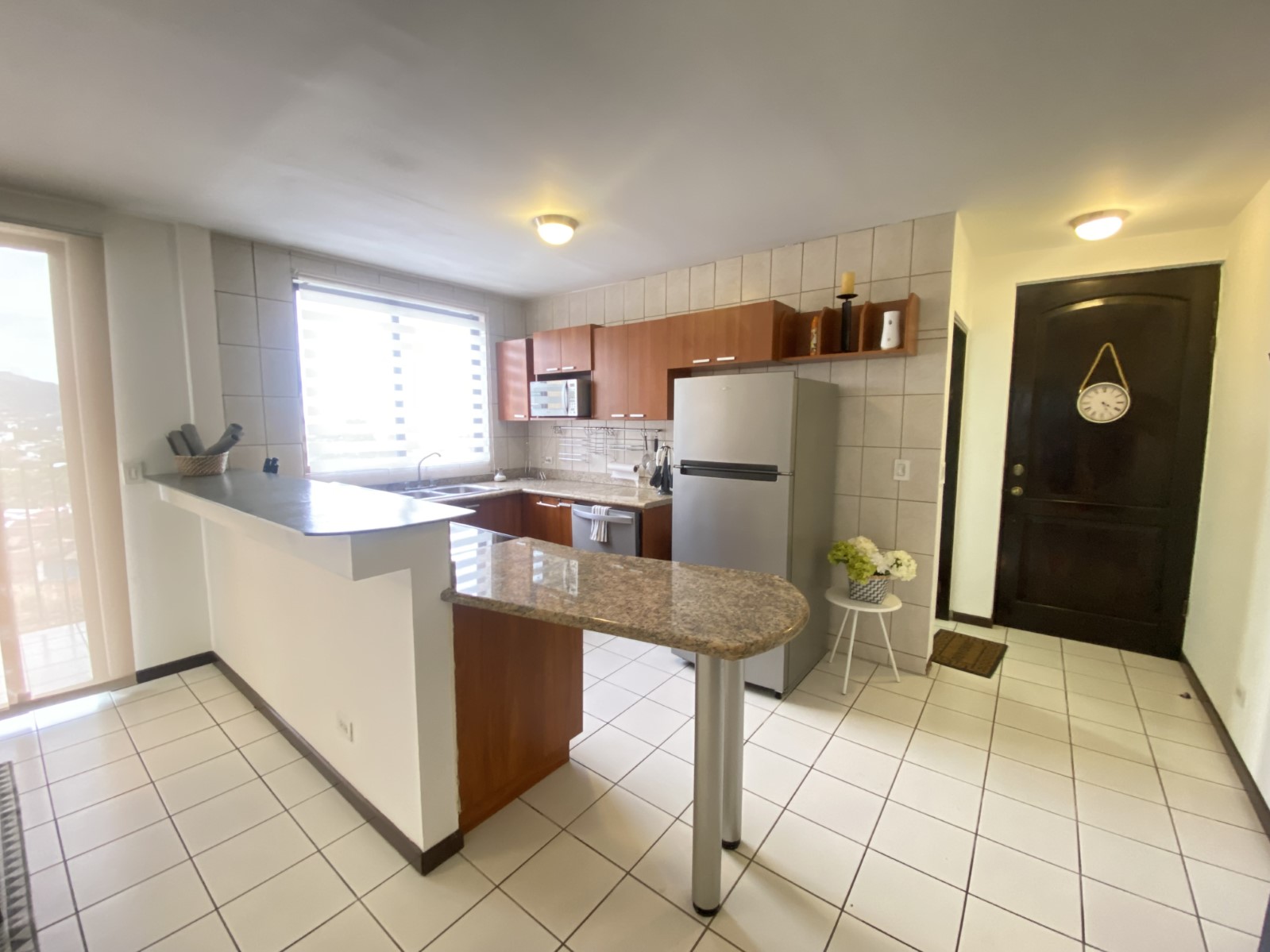 2 bed Condo For Sale in San Jose, San Jose - thumb 2