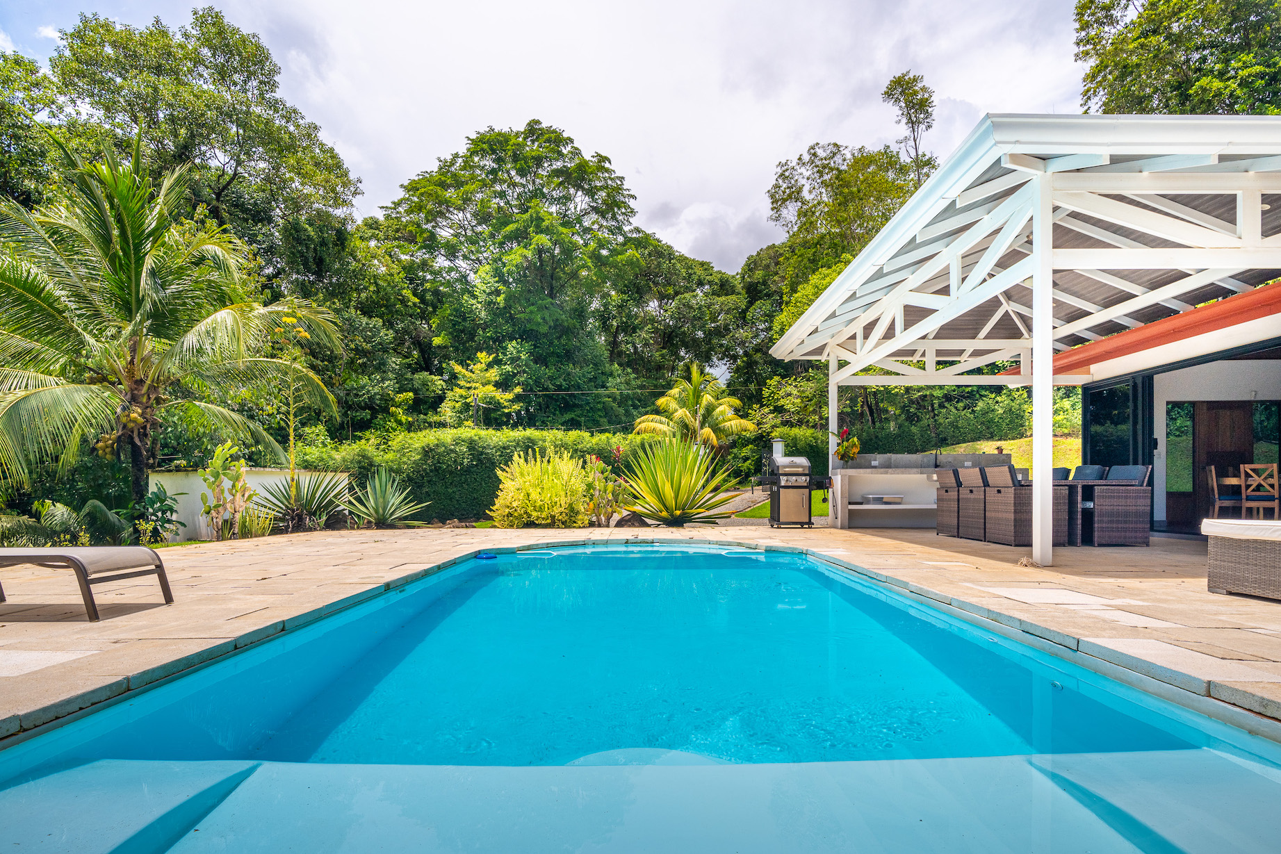 3 bed Single Family Homes For Sale in Ojochal, Puntarenas - thumb 5