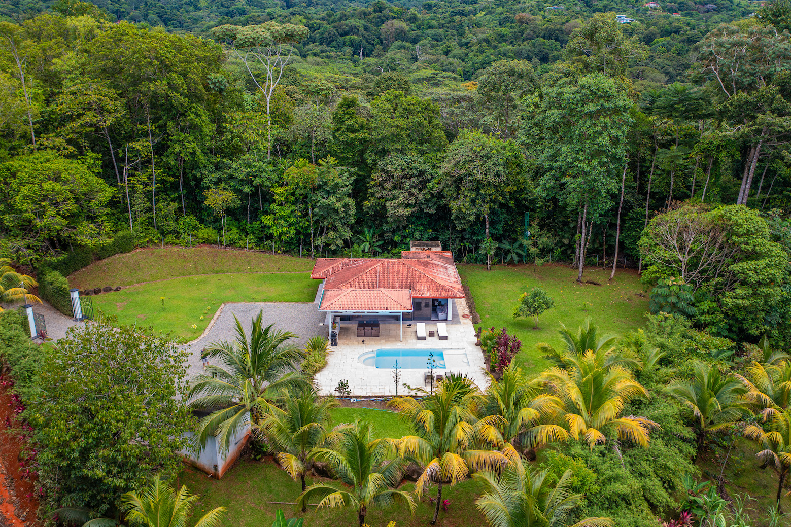3 bed Single Family Homes For Sale in Ojochal, Puntarenas - thumb 3