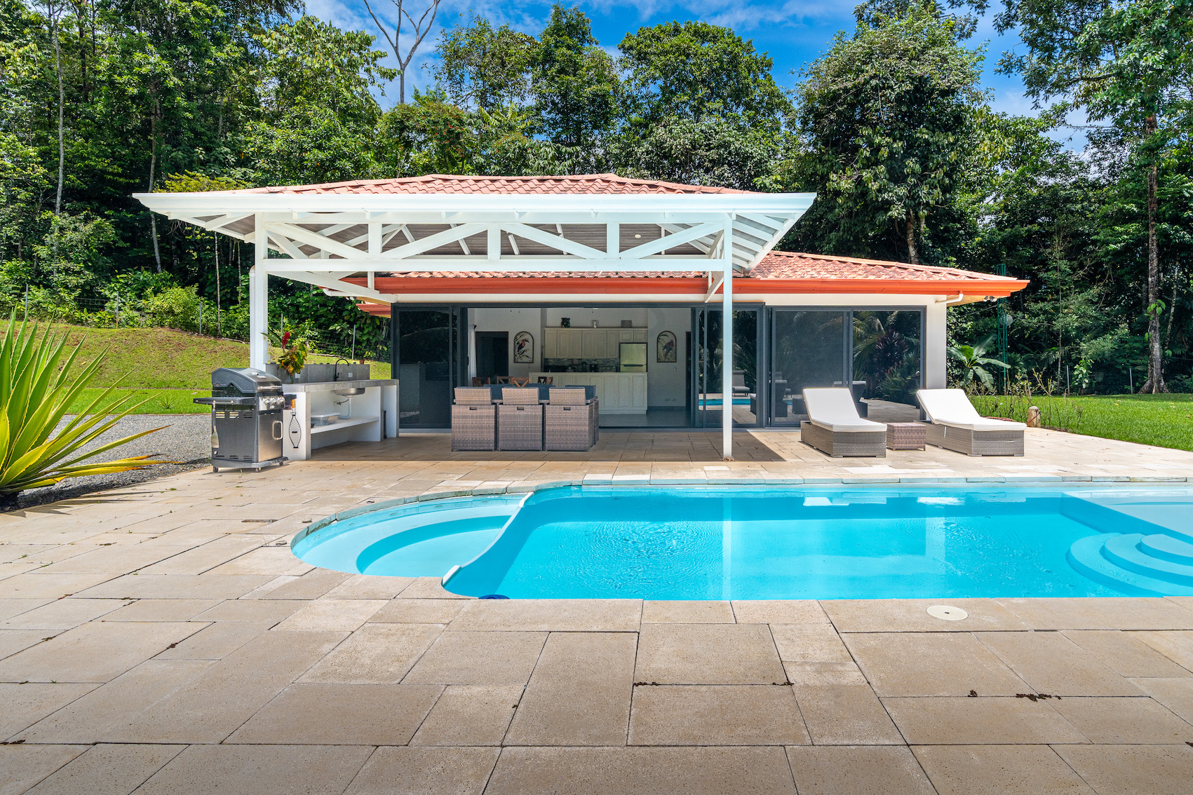 3 bed Single Family Homes For Sale in Ojochal, Puntarenas - thumb 2