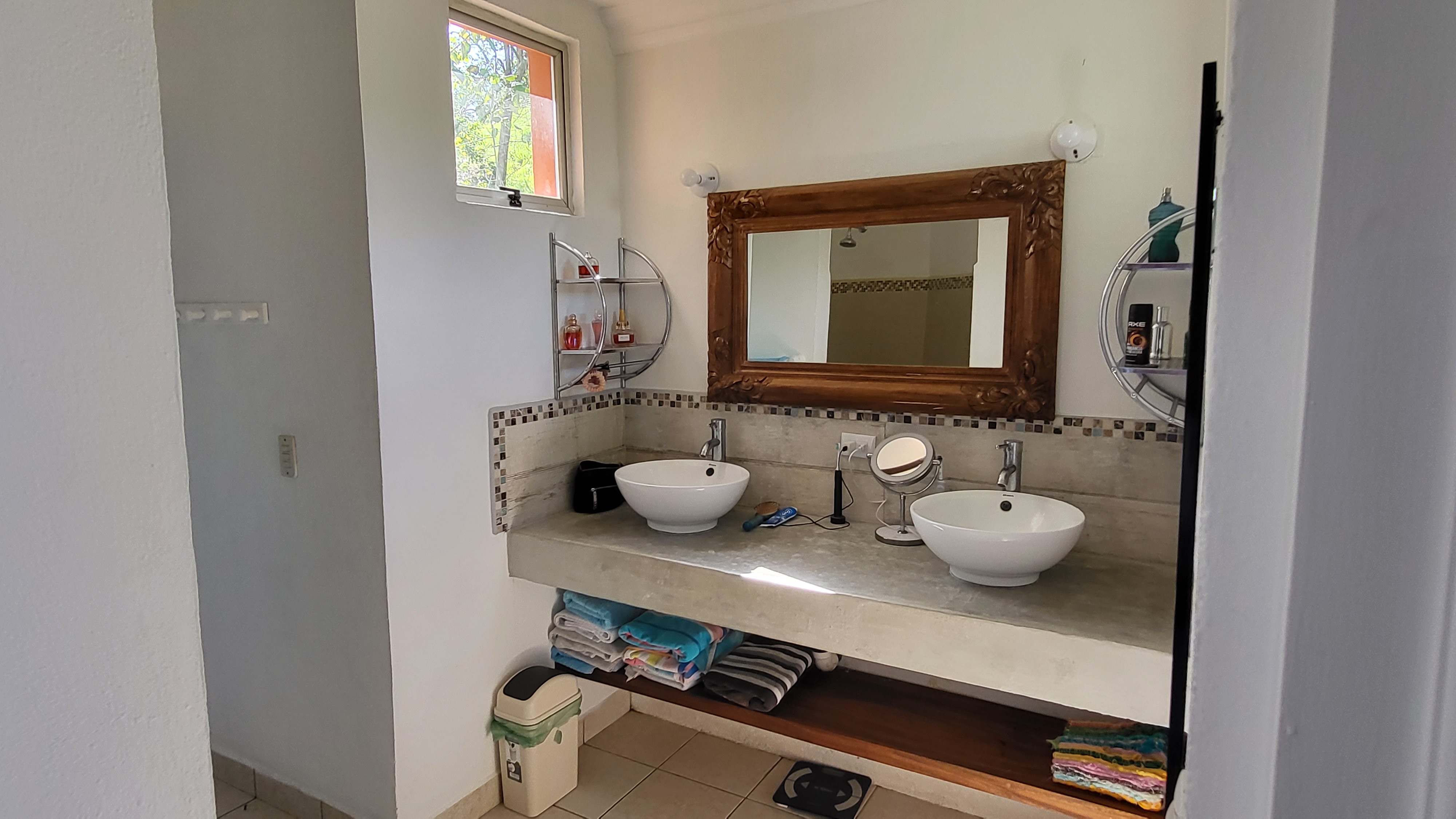 4 bed Single Family Homes For Sale in Playa Hermosa, Puntarenas - thumb 18