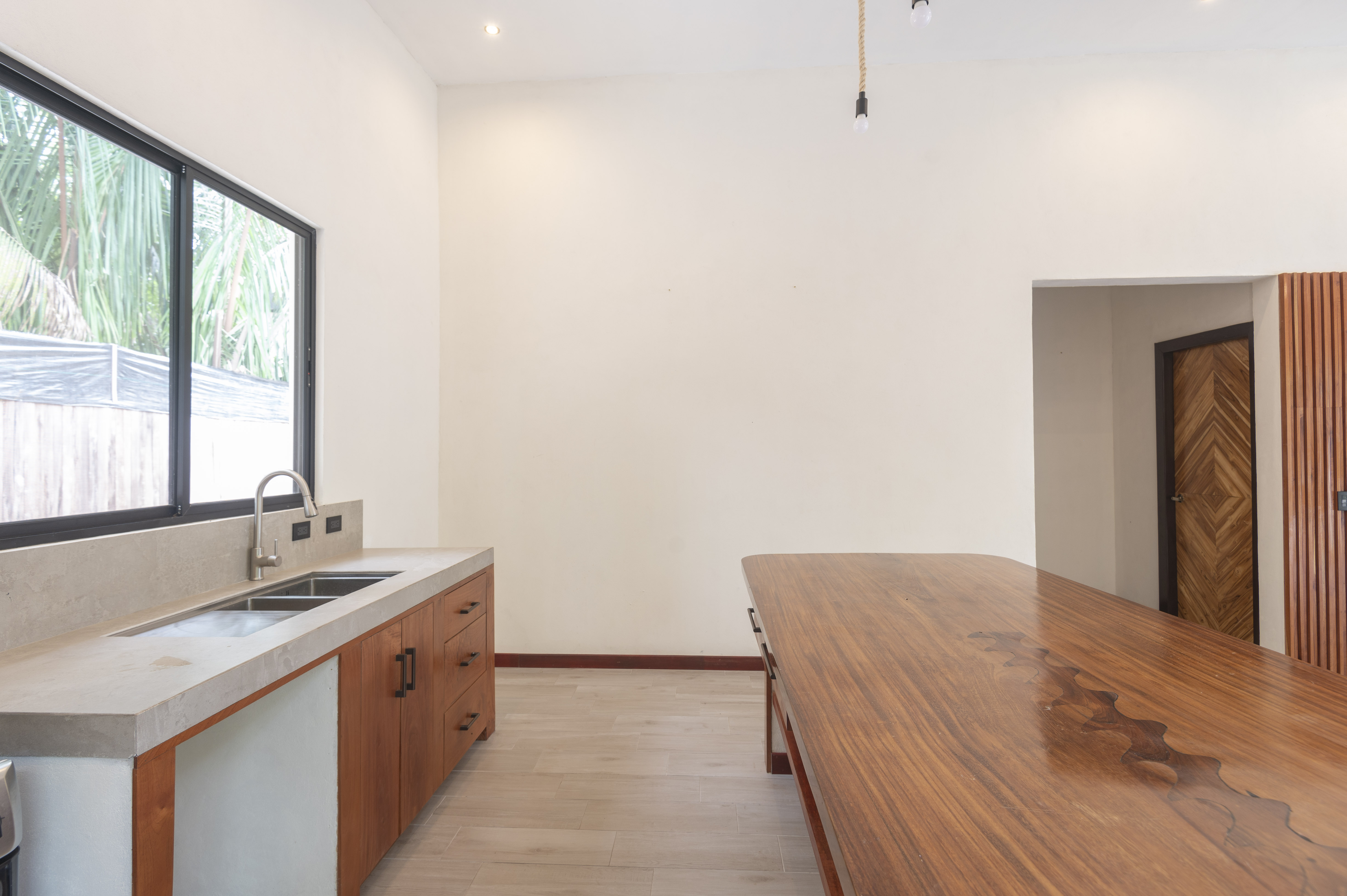 4 bed Single Family Homes For Sale in Santa Teresa, Puntarenas - thumb 11