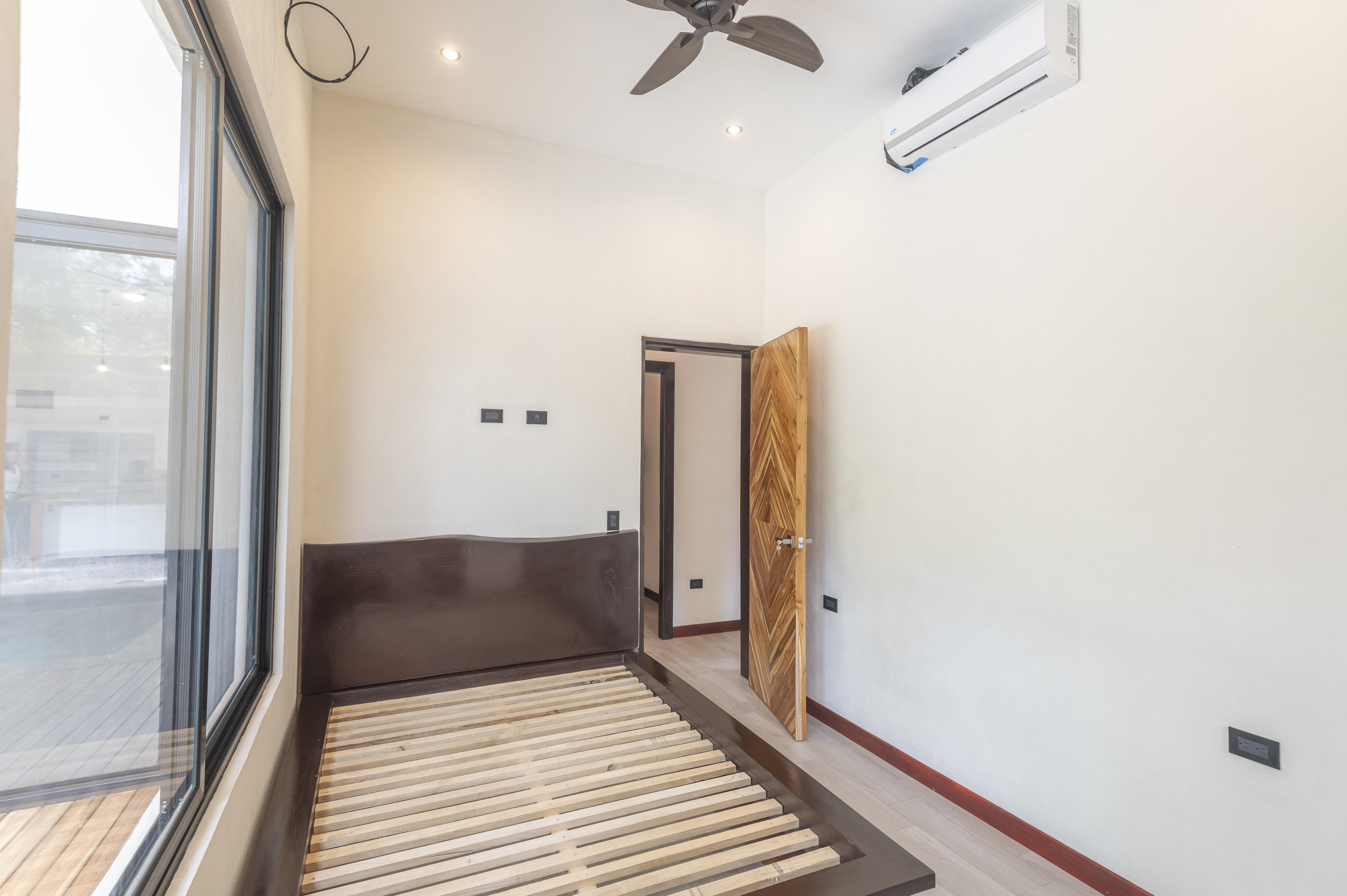 4 bed Single Family Homes For Sale in Santa Teresa, Puntarenas - thumb 16