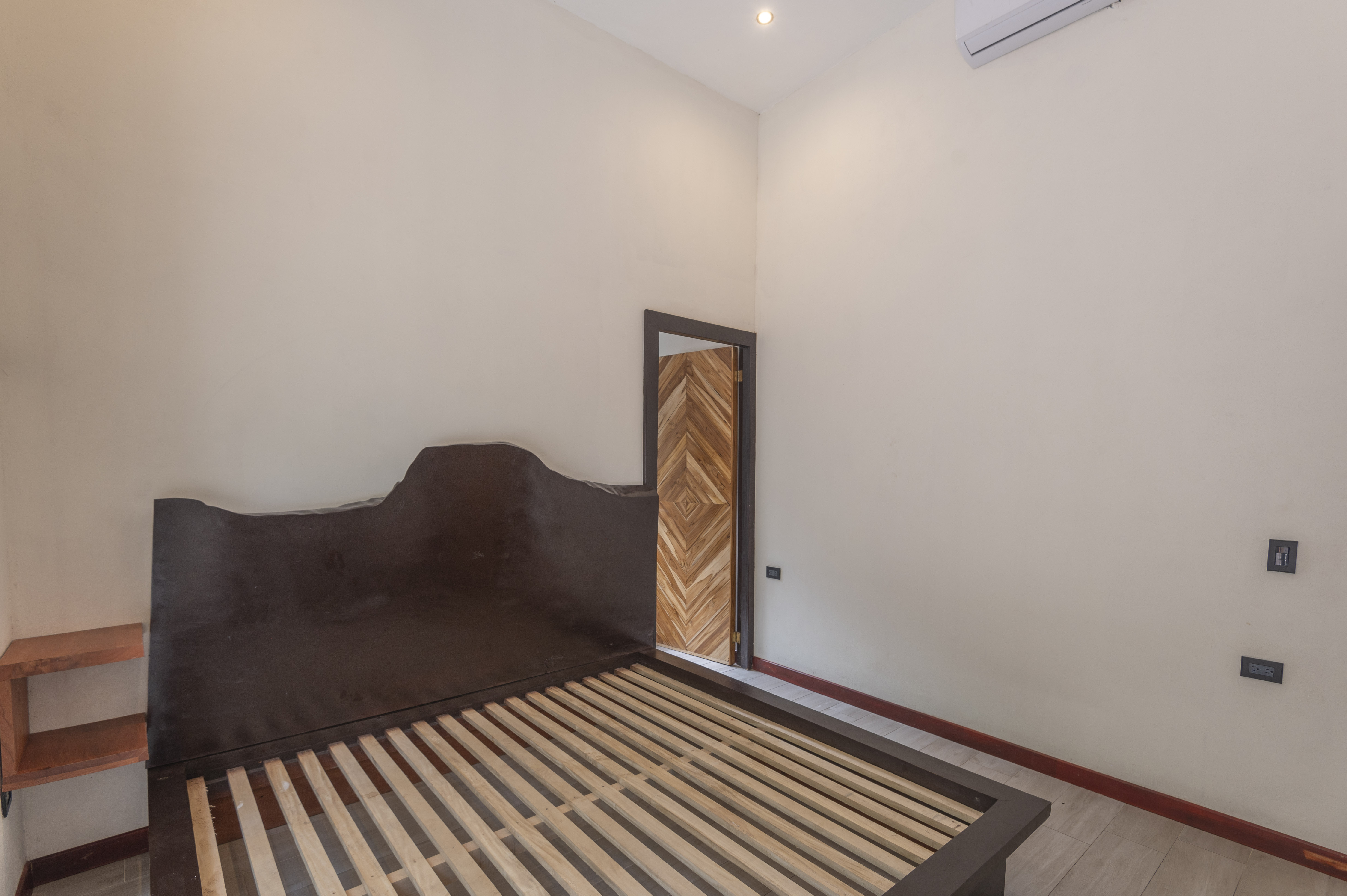 4 bed Single Family Homes For Sale in Santa Teresa, Puntarenas - thumb 23