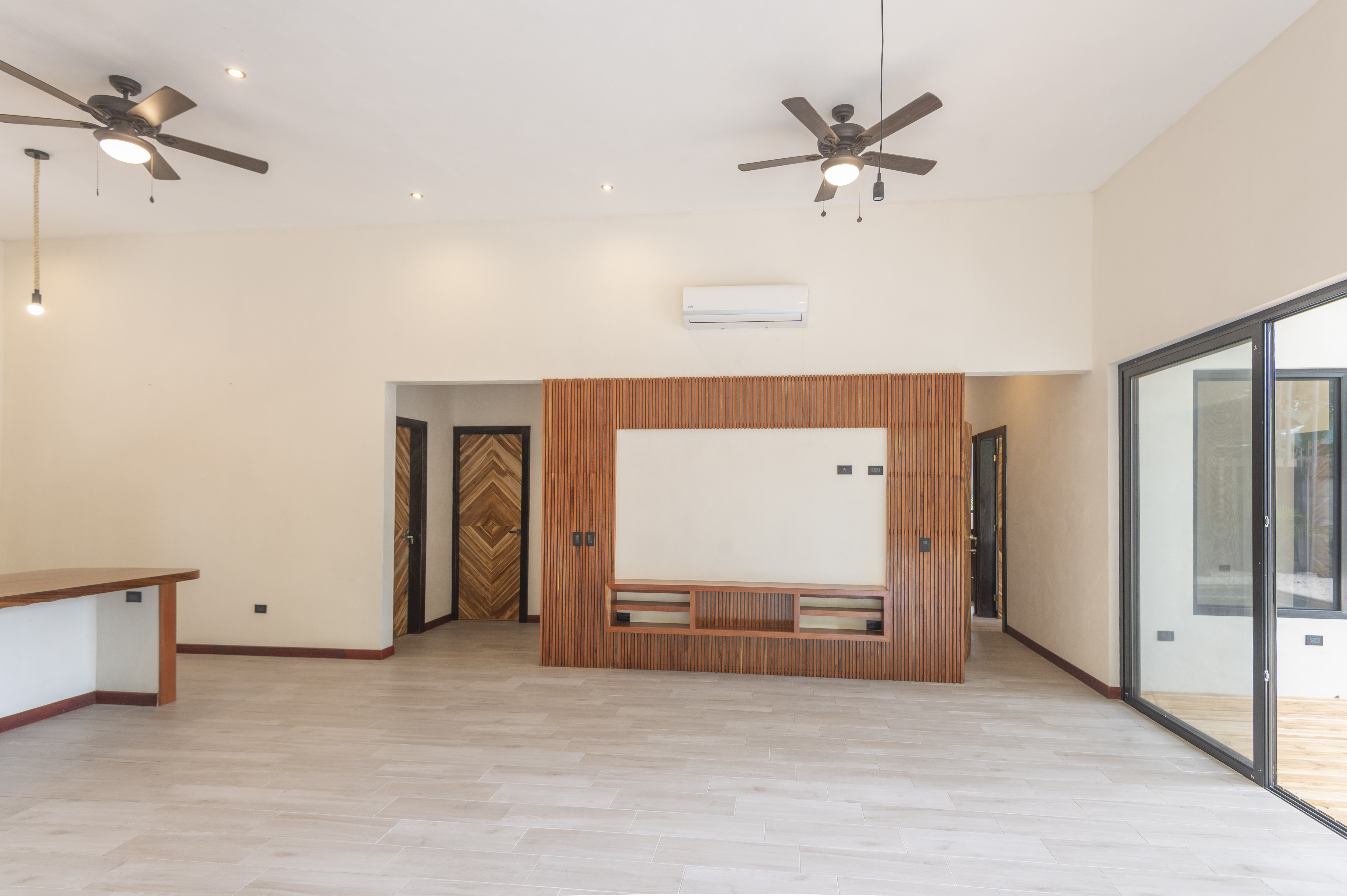 4 bed Single Family Homes For Sale in Santa Teresa, Puntarenas - thumb 7