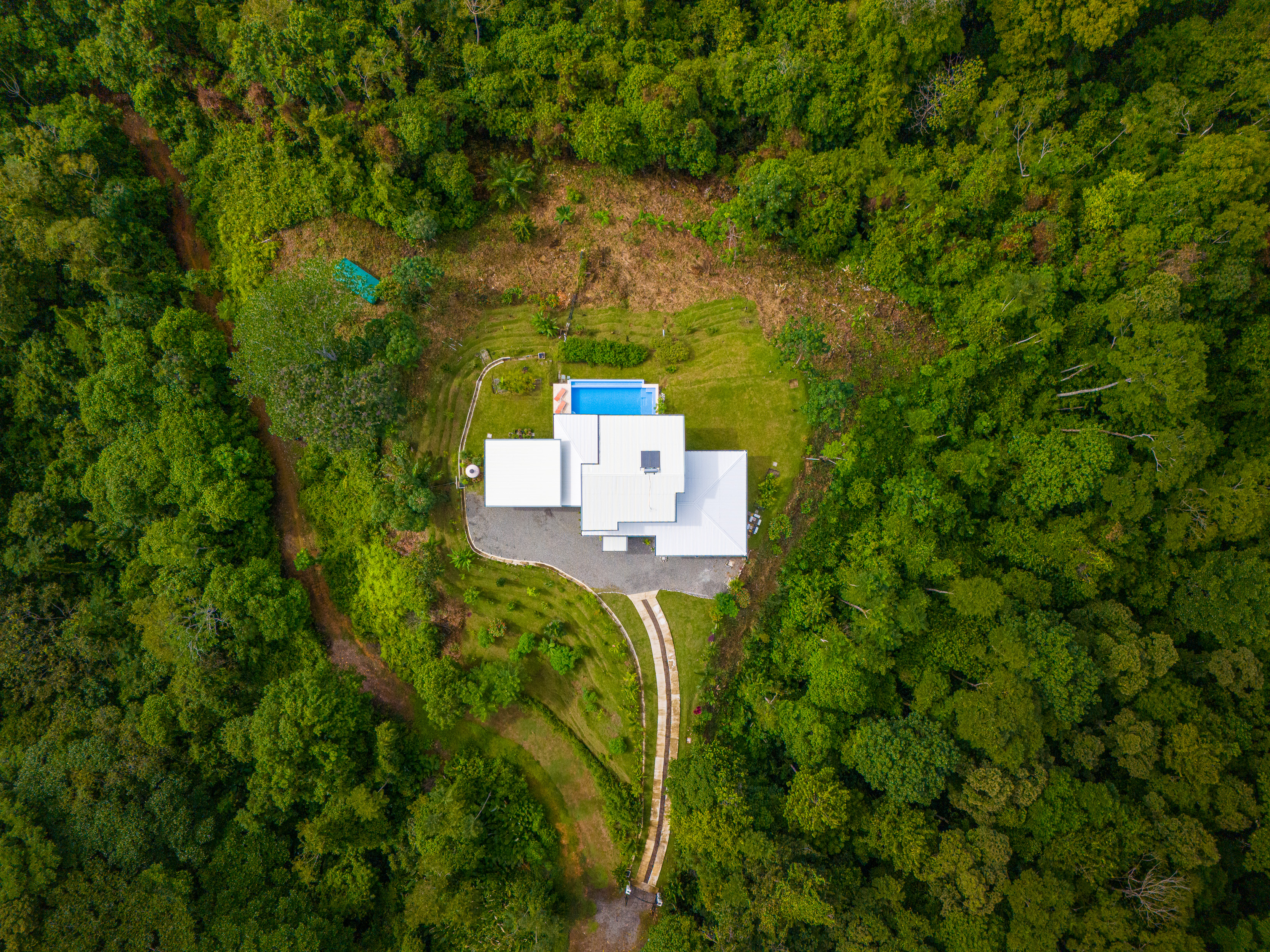 3 bed Single Family Homes For Sale in Ojochal, Puntarenas - thumb 4