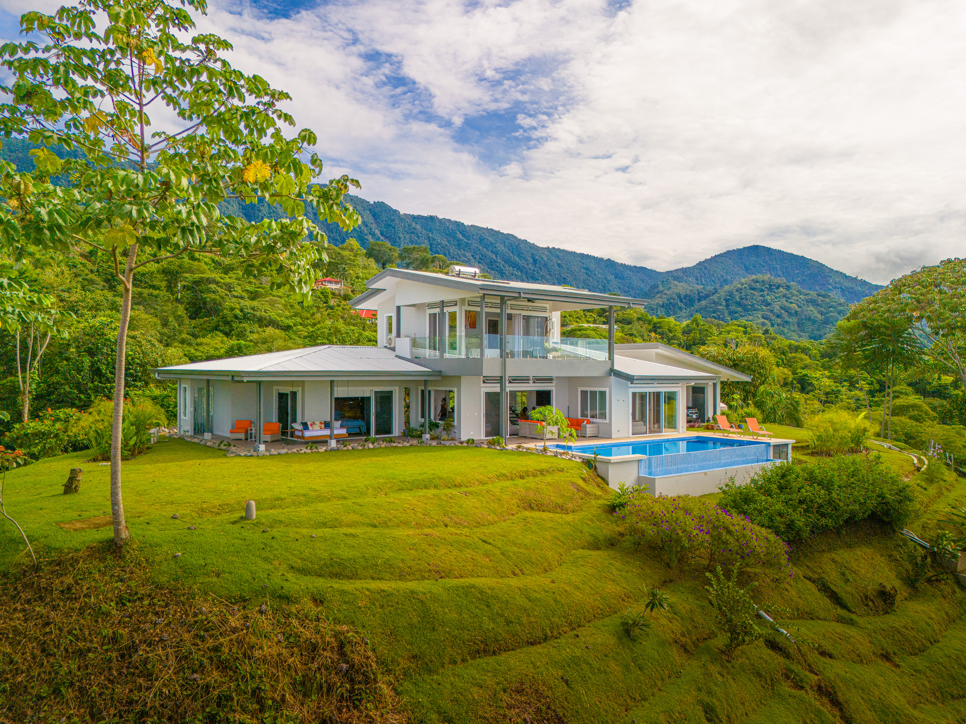 3 bed Single Family Homes For Sale in Ojochal, Puntarenas - thumb 1