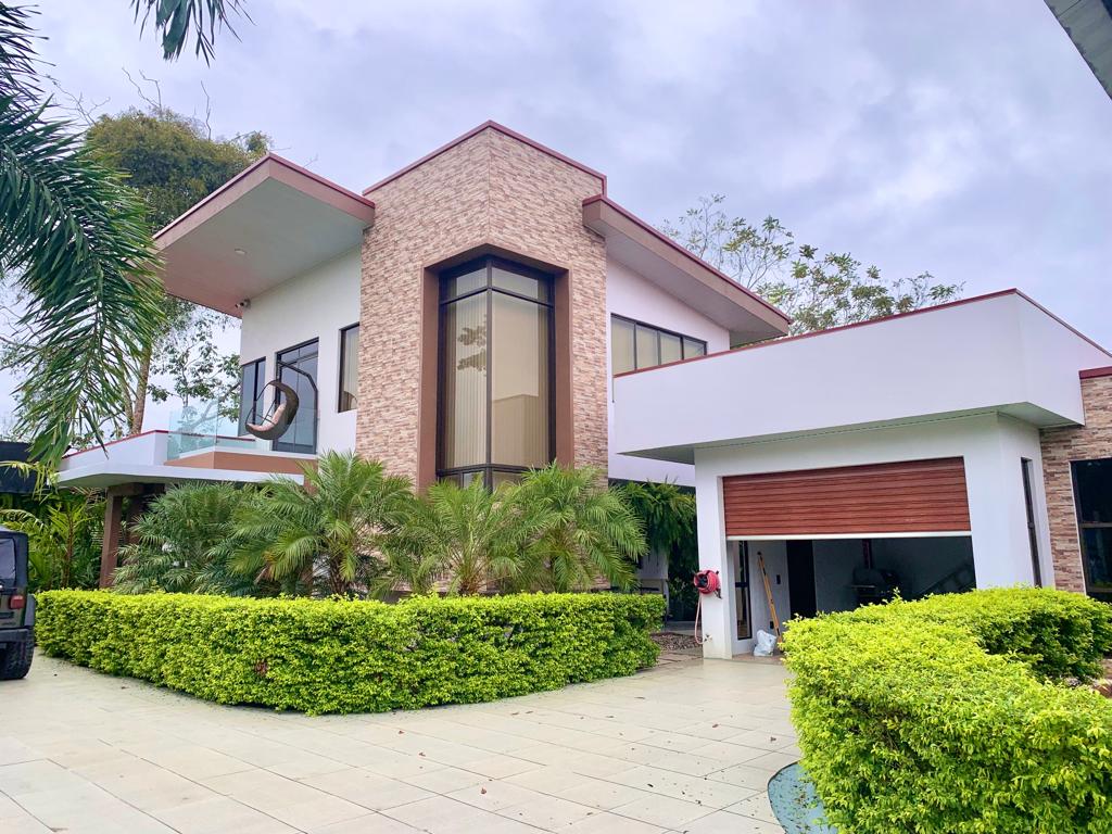 2 bed Single Family Homes For Sale in La Fortuna, Alajuela - thumb 7